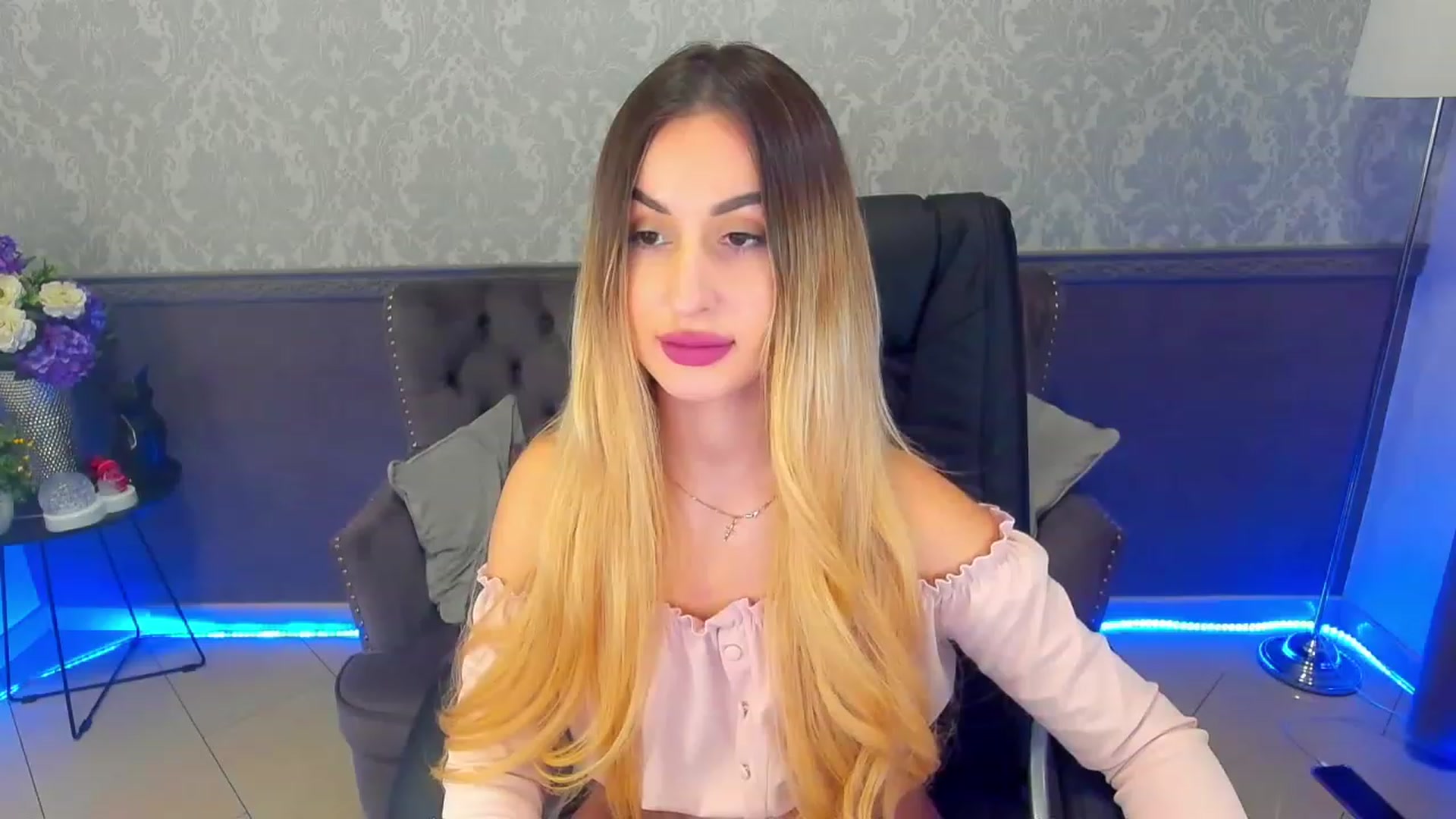 Gallery image thumbnail from LiaBrazzer's myfreecams stream on, 02/11/2023, 13:44 image 6 of 20
