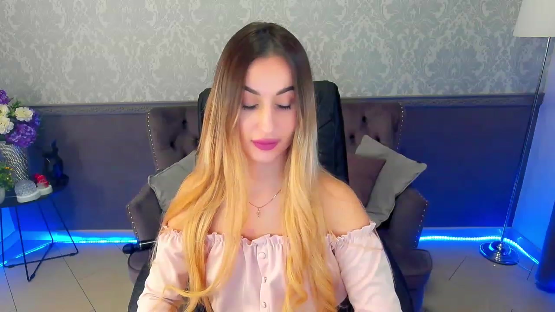 Gallery image thumbnail from LiaBrazzer's myfreecams stream on, 02/11/2023, 13:44 image 19 of 20