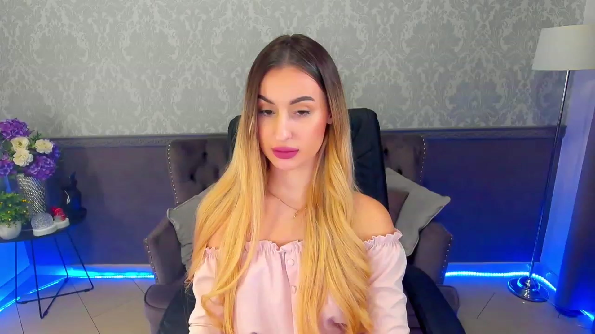 Gallery image thumbnail from LiaBrazzer's myfreecams stream on, 02/11/2023, 13:44 image 2 of 20