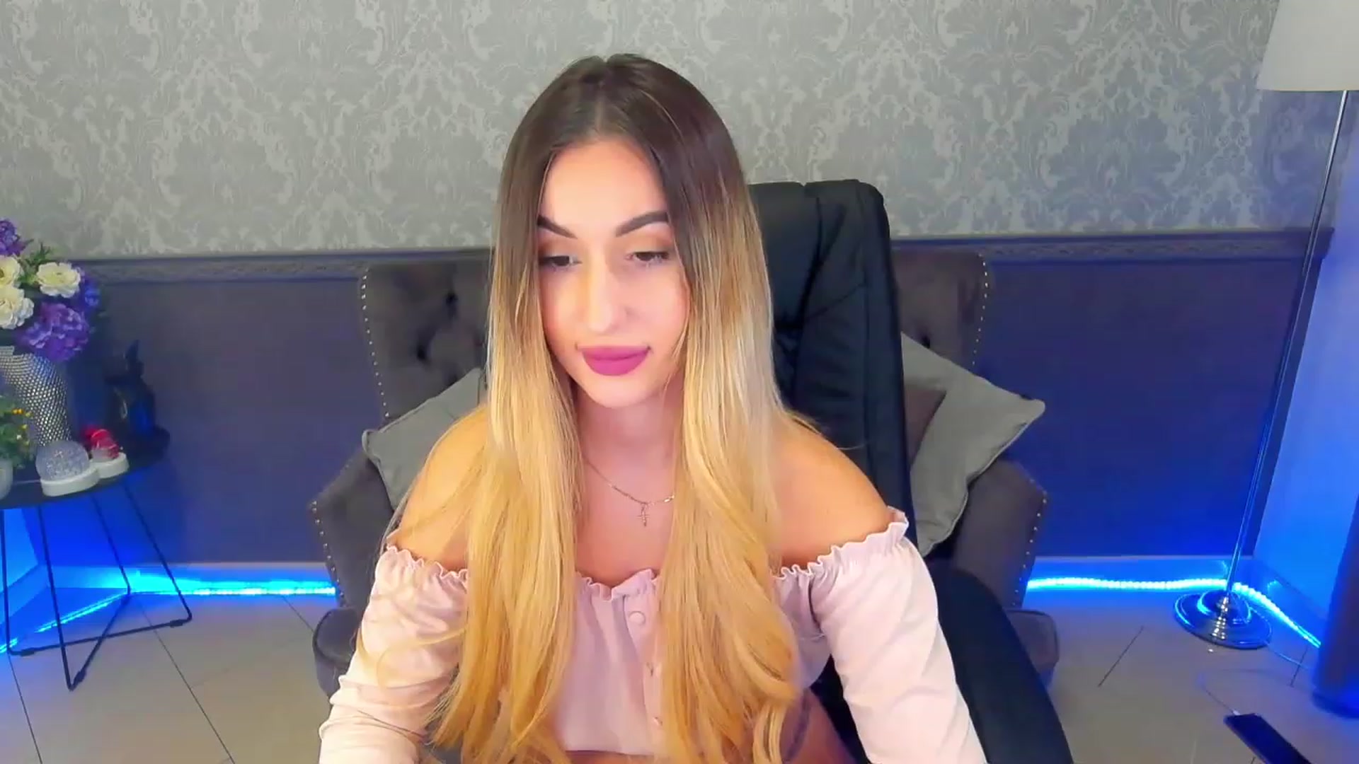 Gallery image thumbnail from LiaBrazzer's myfreecams stream on, 02/11/2023, 13:44 image 5 of 20