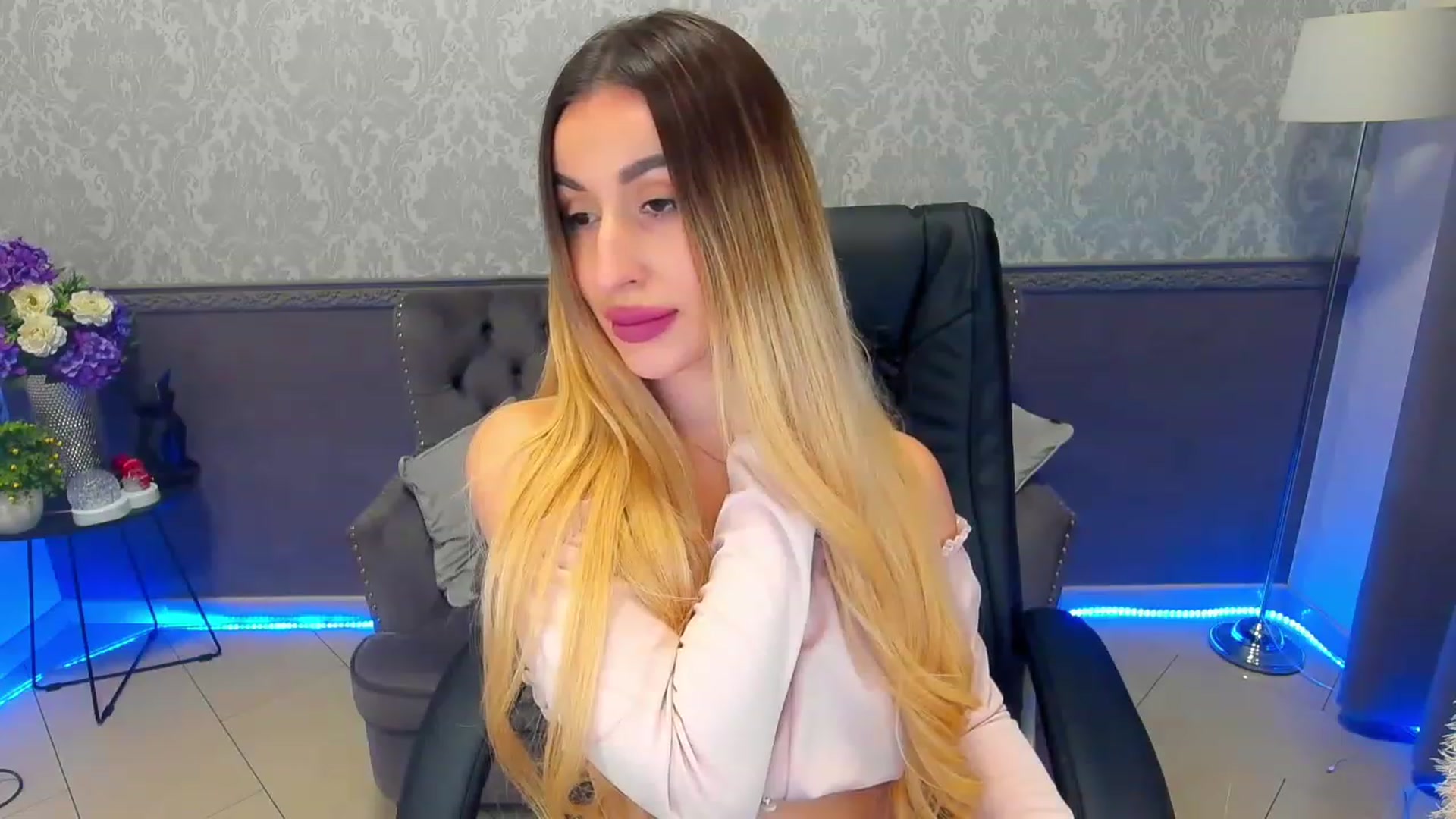Gallery image thumbnail from LiaBrazzer's myfreecams stream on, 02/11/2023, 16:08 image 19 of 20