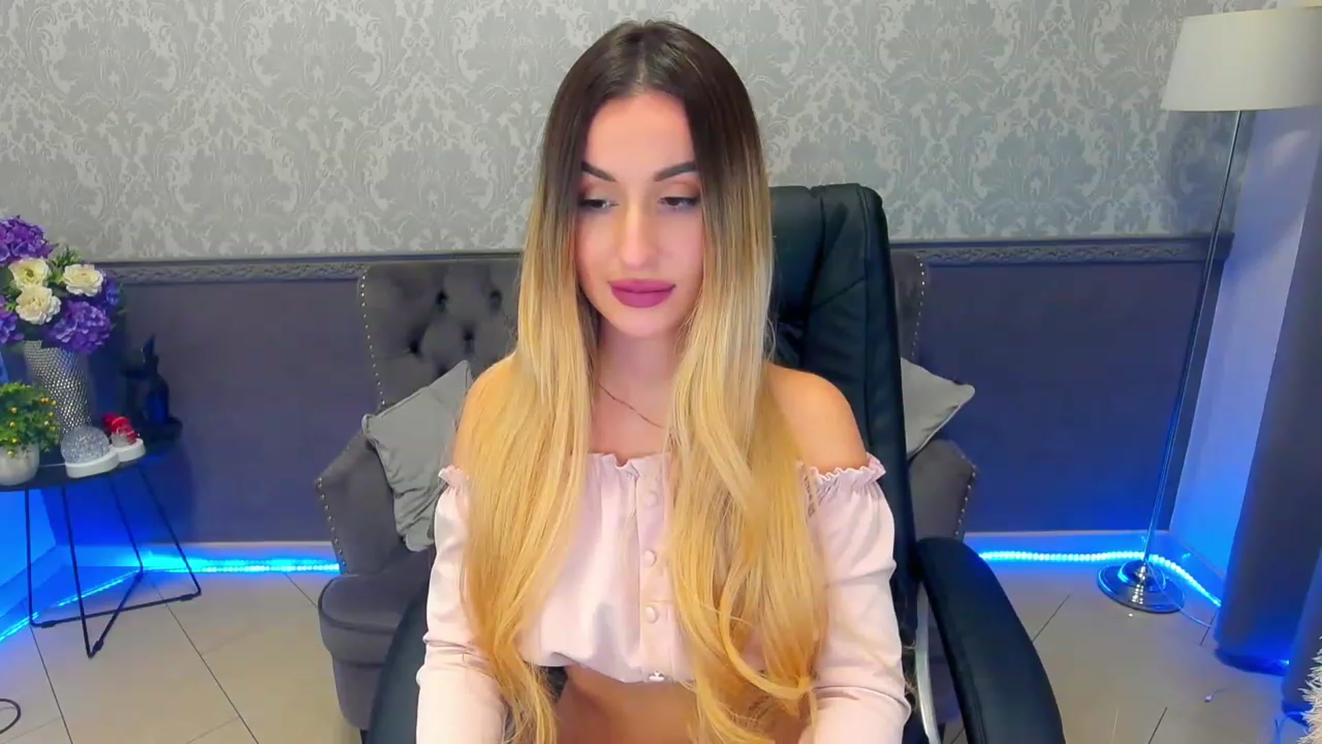 Gallery image thumbnail from LiaBrazzer's myfreecams stream on, 02/11/2023, 16:08 image 9 of 20