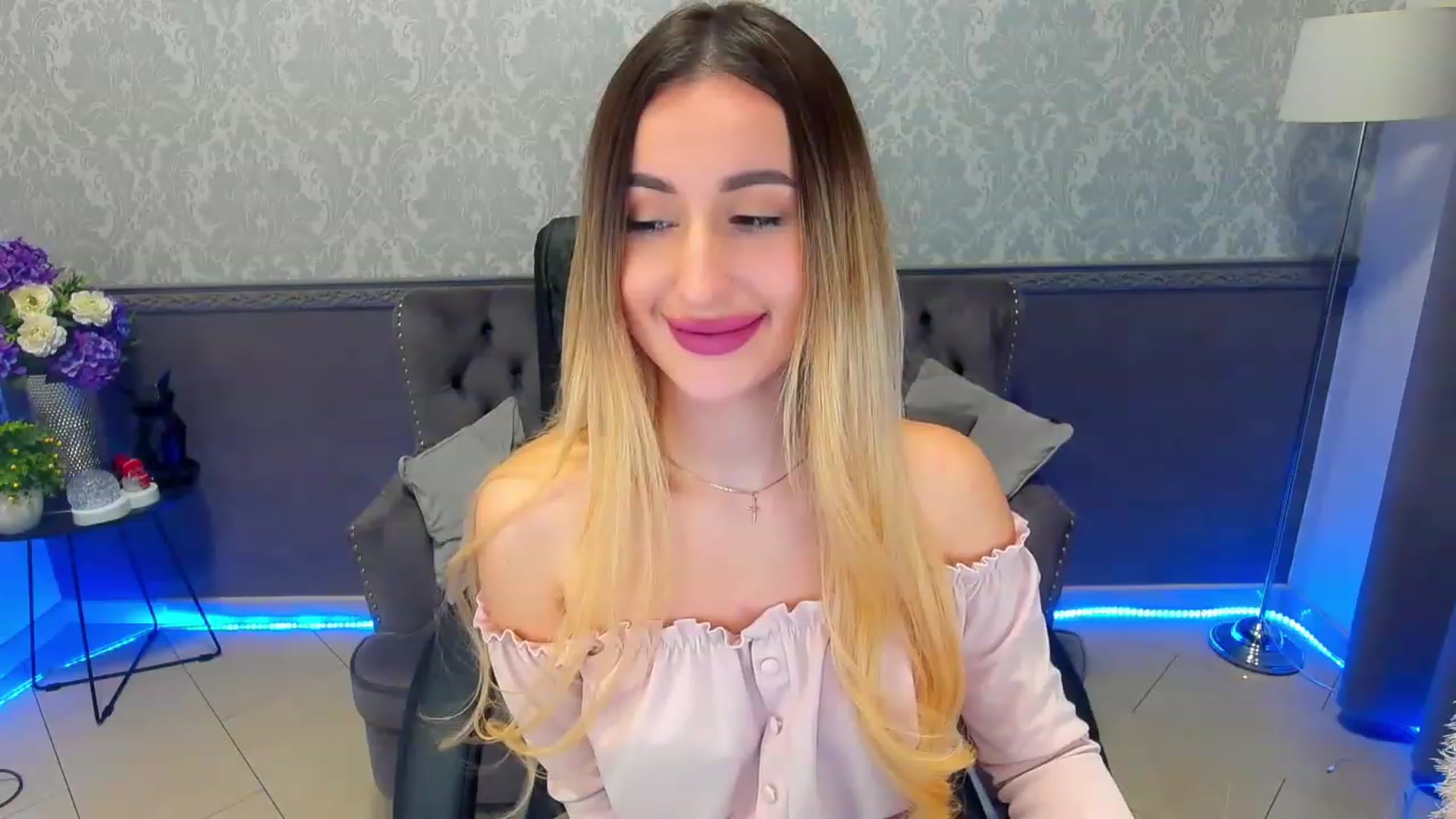 Gallery image thumbnail from LiaBrazzer's myfreecams stream on, 02/11/2023, 16:08 image 2 of 20