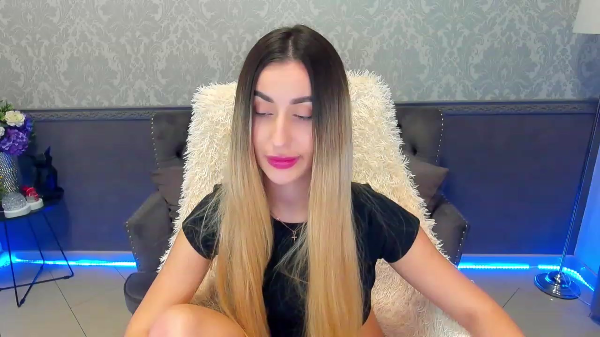 Gallery image thumbnail from LiaBrazzer's myfreecams stream on, 02/12/2023, 11:35 image 11 of 20