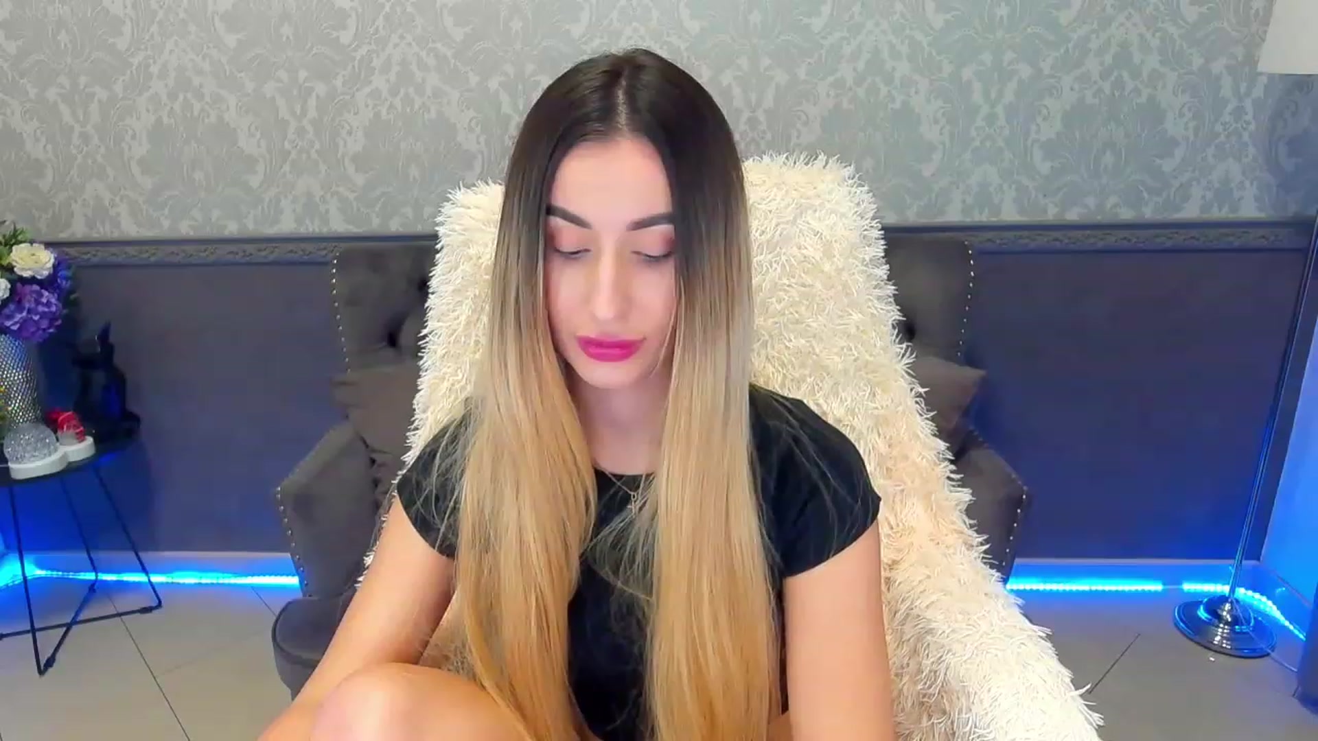 Gallery image thumbnail from LiaBrazzer's myfreecams stream on, 02/12/2023, 11:35 image 8 of 20