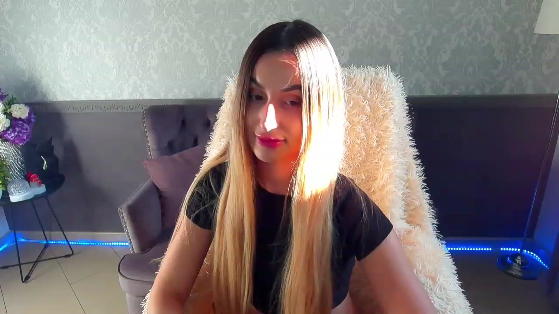 Gallery image thumbnail from LiaBrazzer's myfreecams stream on, 02/12/2023, 14:03 image 10 of 20