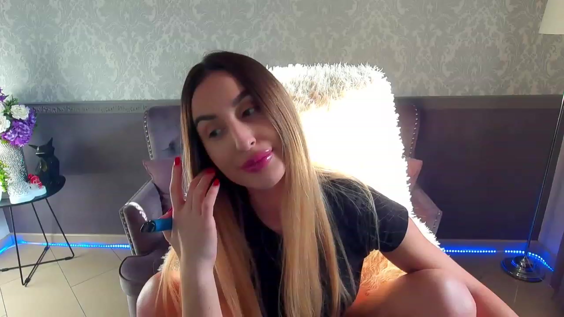 Gallery image thumbnail from LiaBrazzer's myfreecams stream on, 02/12/2023, 14:03 image 1 of 20