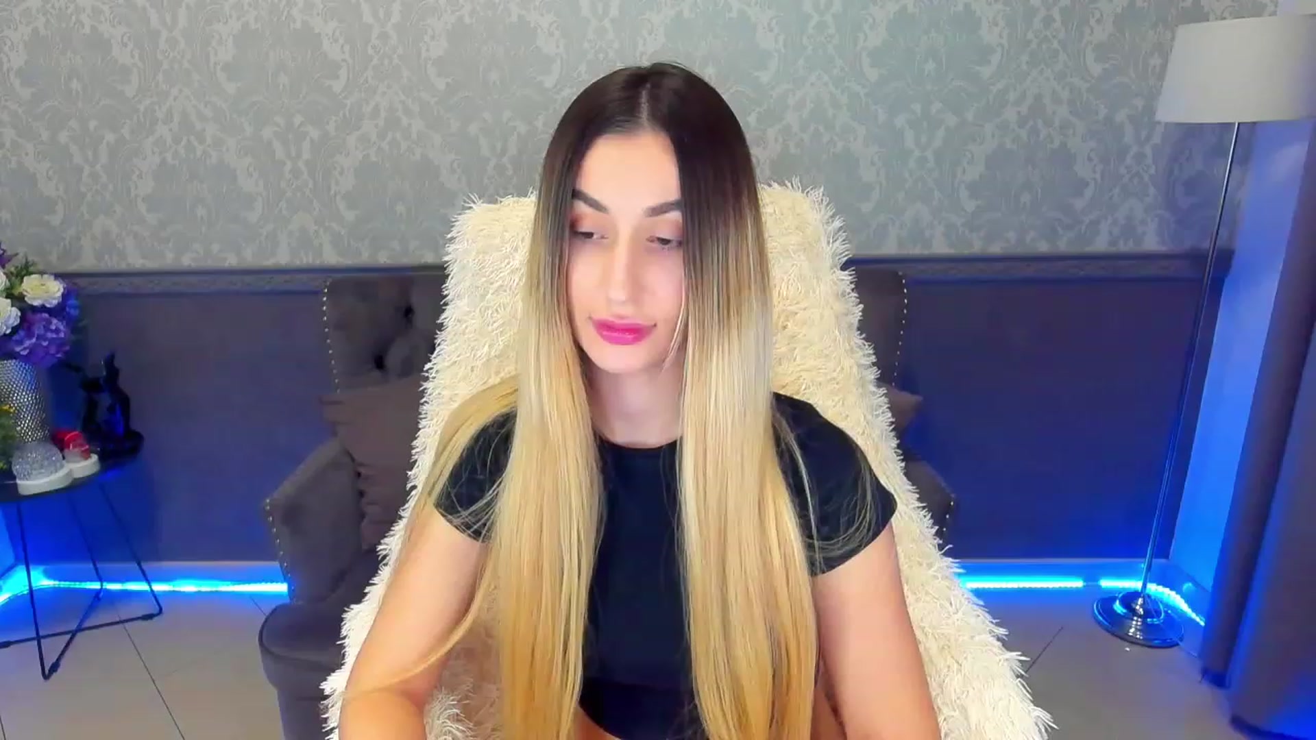 Gallery image thumbnail from LiaBrazzer's myfreecams stream on, 02/12/2023, 17:03 image 11 of 20