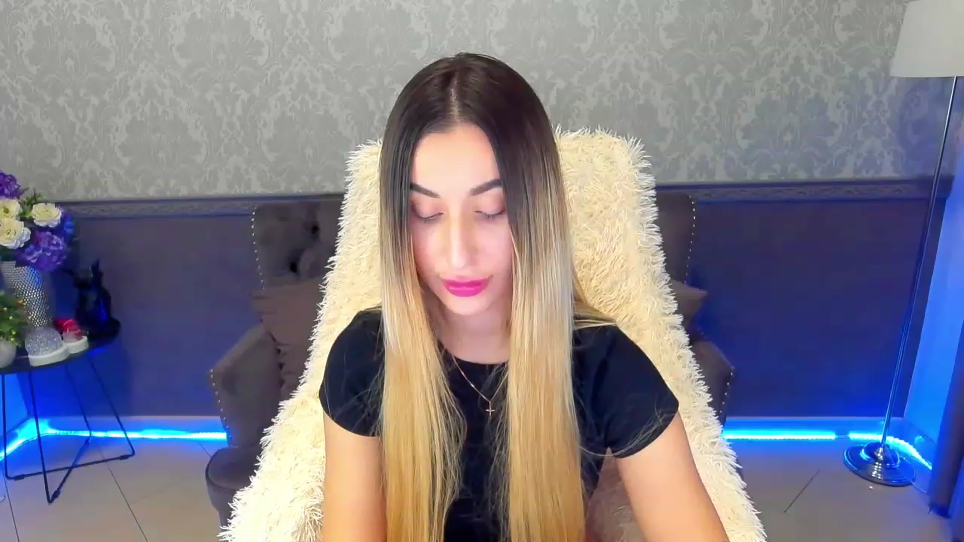 Gallery image thumbnail from LiaBrazzer's myfreecams stream on, 02/12/2023, 17:52 image 11 of 20