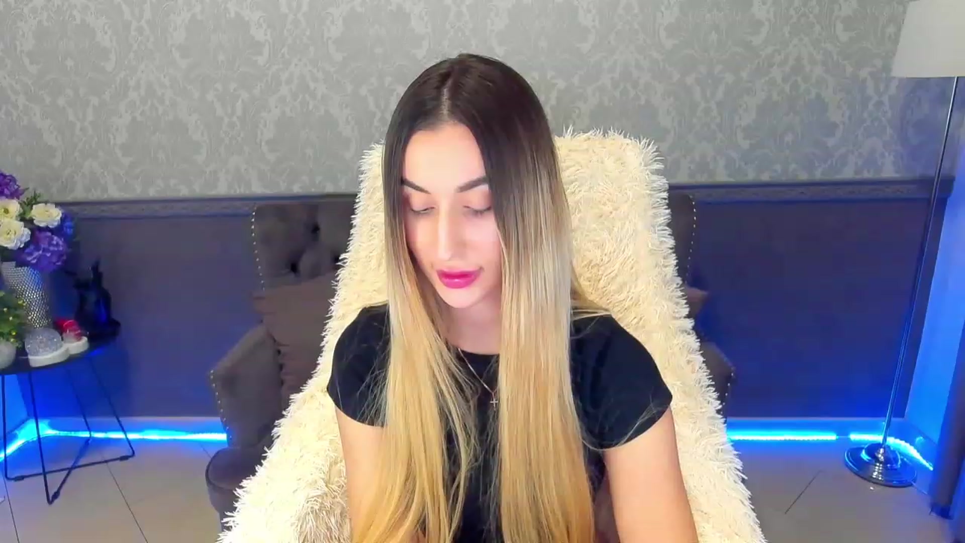 Gallery image thumbnail from LiaBrazzer's myfreecams stream on, 02/12/2023, 17:52 image 8 of 20