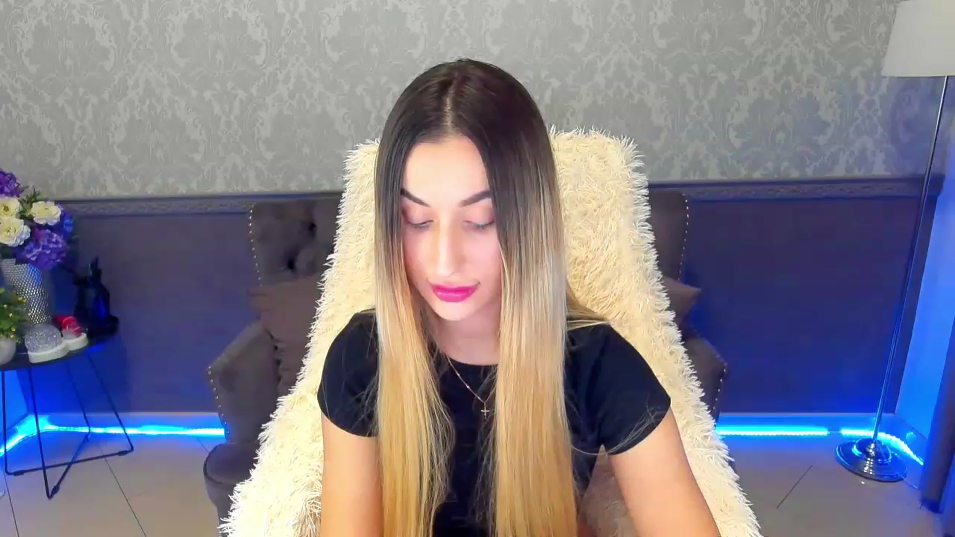 Gallery image thumbnail from LiaBrazzer's myfreecams stream on, 02/12/2023, 17:52 image 12 of 20