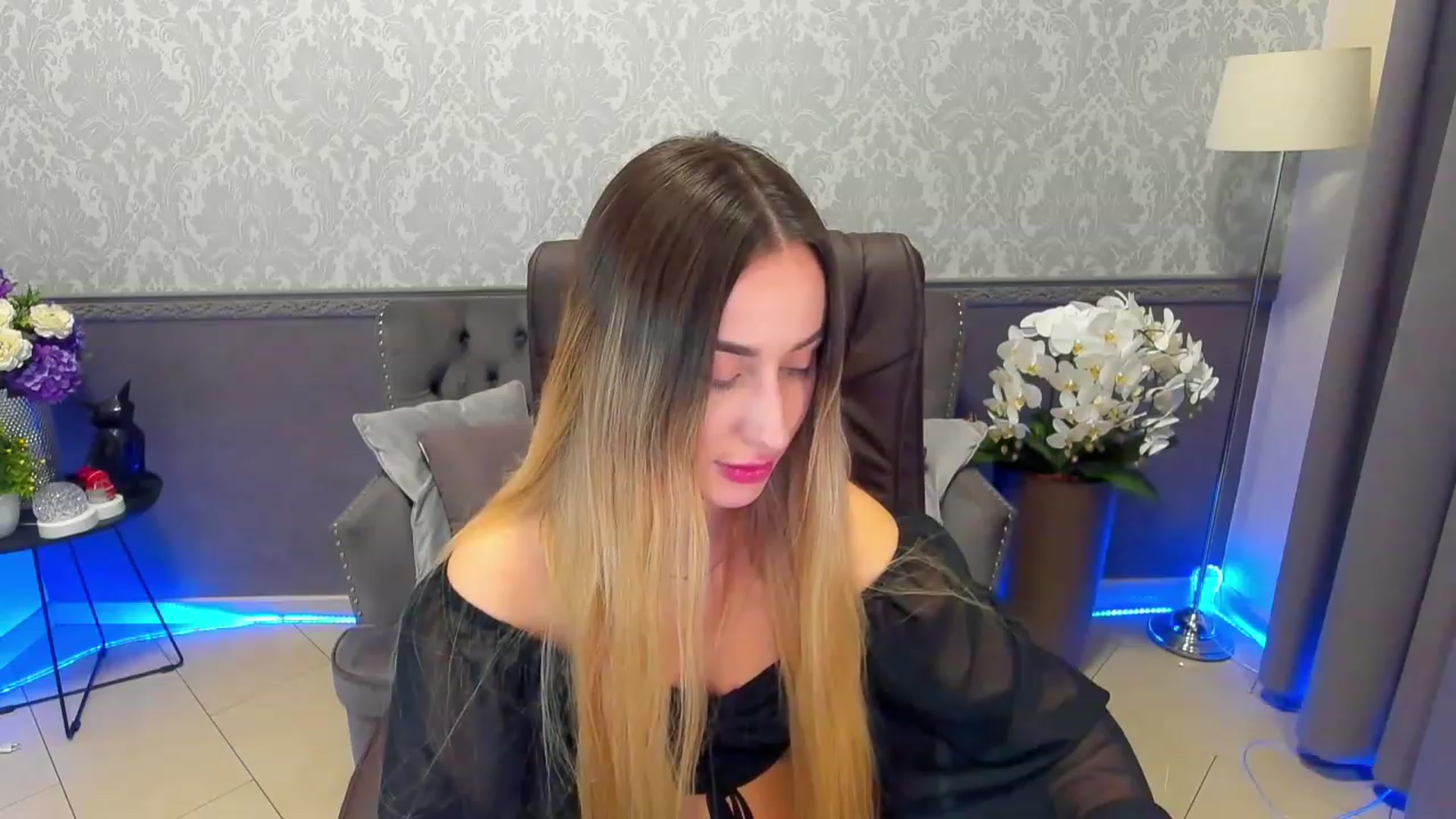Gallery image thumbnail from LiaBrazzer's myfreecams stream on, 02/14/2023, 15:08 image 15 of 20