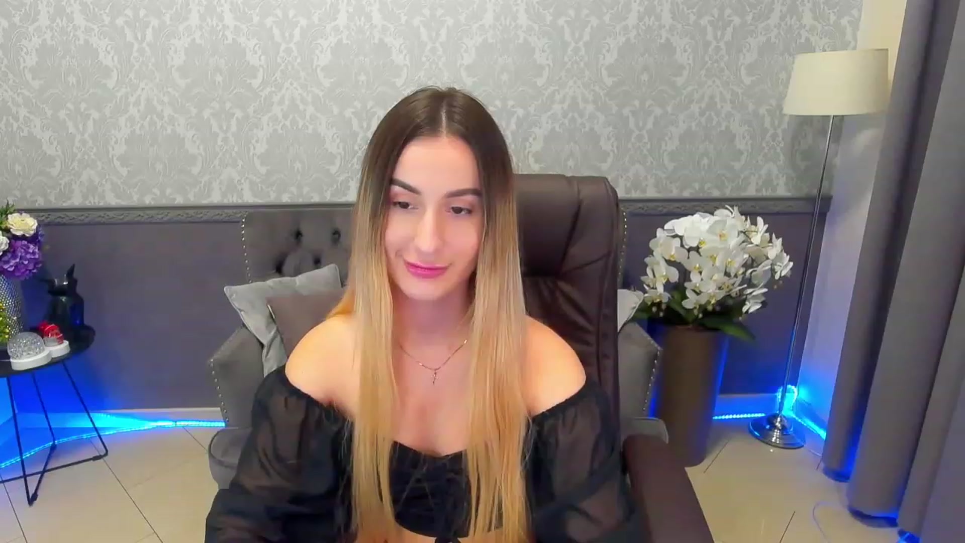 Gallery image thumbnail from LiaBrazzer's myfreecams stream on, 02/14/2023, 15:08 image 4 of 20