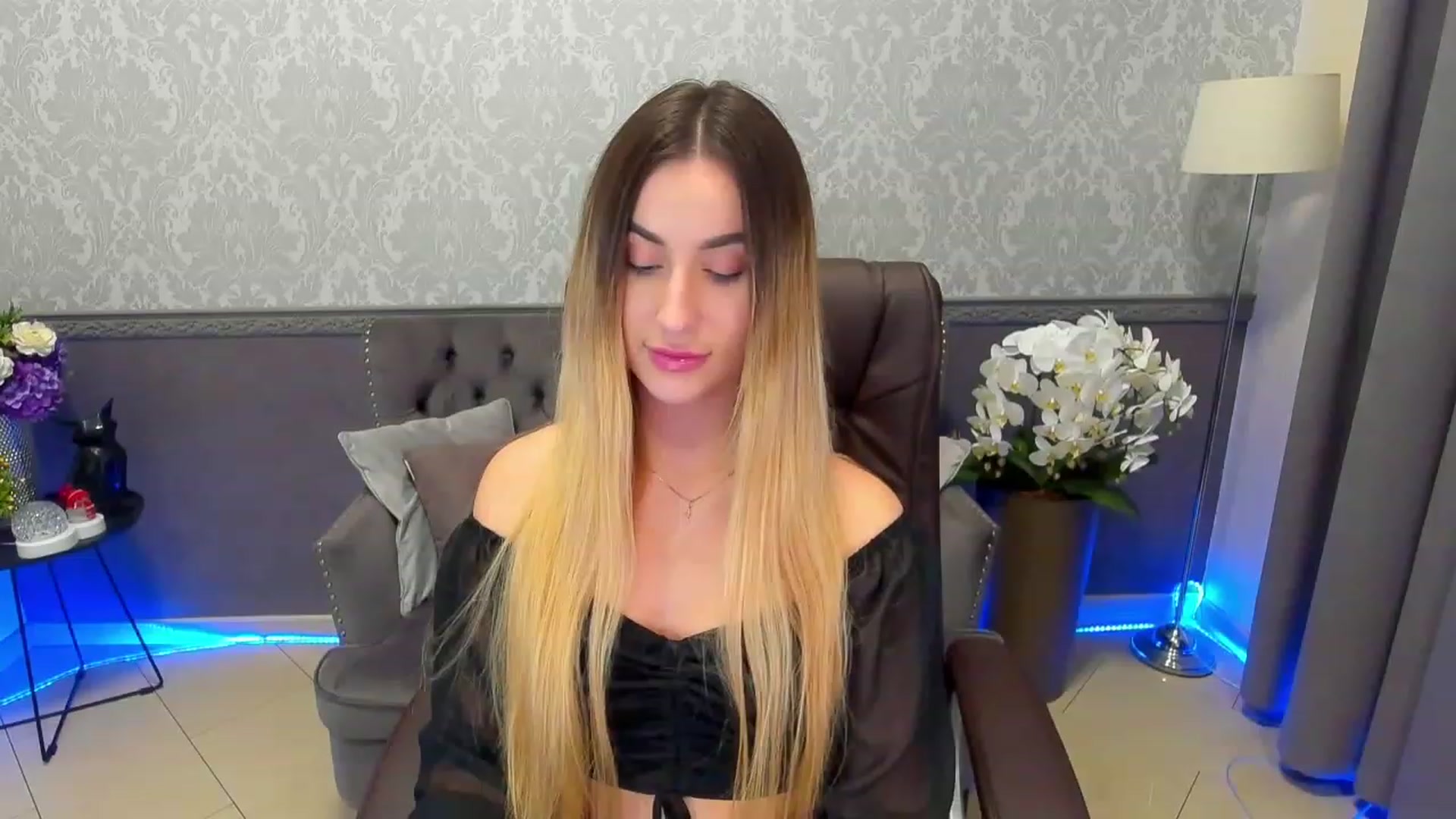 Gallery image thumbnail from LiaBrazzer's myfreecams stream on, 02/14/2023, 15:08 image 1 of 20