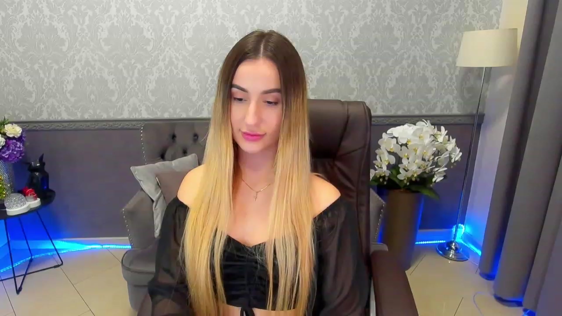 Gallery image thumbnail from LiaBrazzer's myfreecams stream on, 02/14/2023, 15:08 image 2 of 20