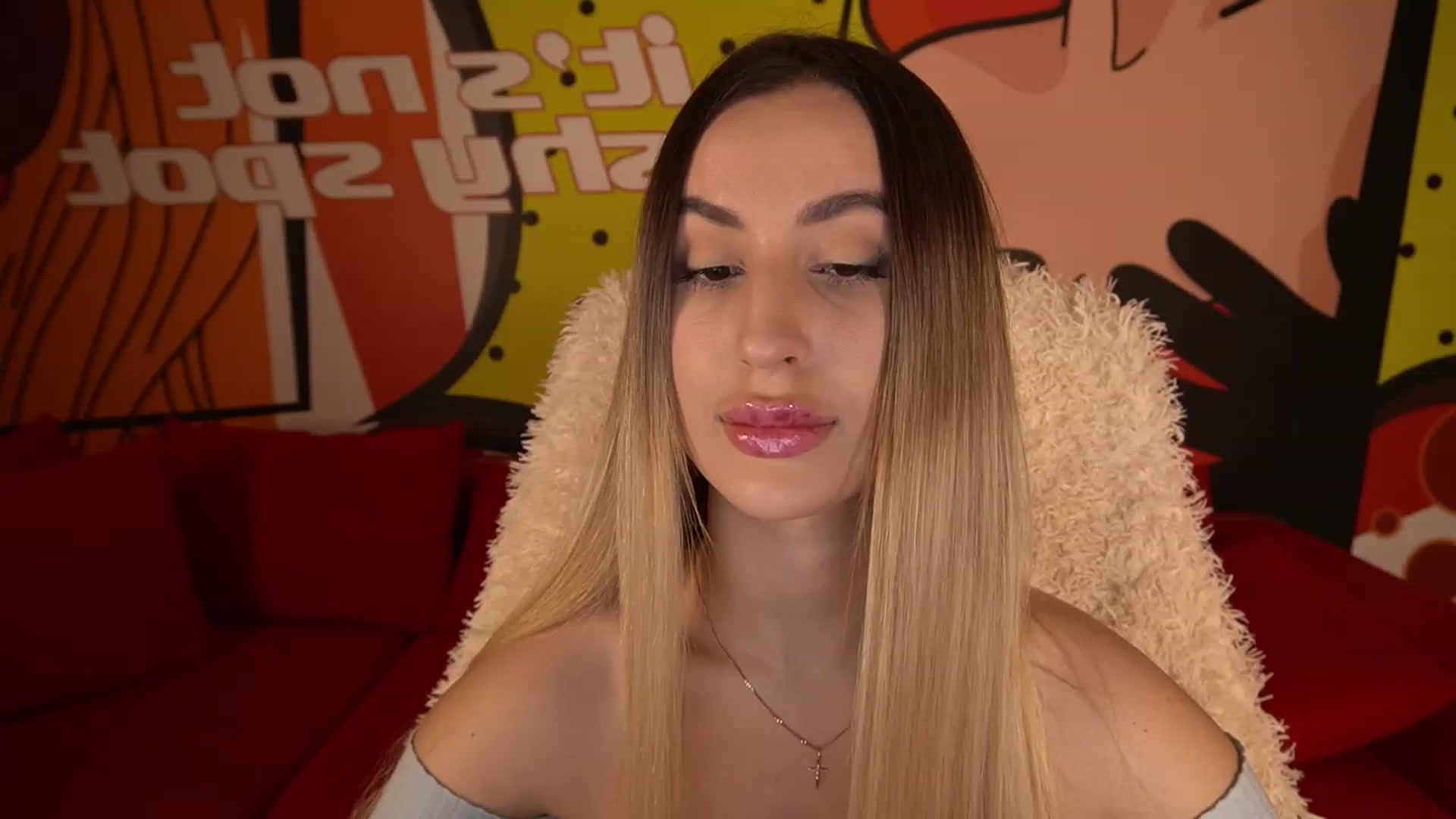 Gallery image thumbnail from LiaBrazzer's myfreecams stream on, 02/17/2023, 16:15 image 6 of 20