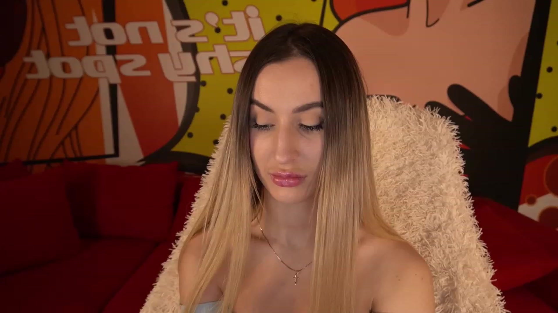 Gallery image thumbnail from LiaBrazzer's myfreecams stream on, 02/17/2023, 16:15 image 8 of 20