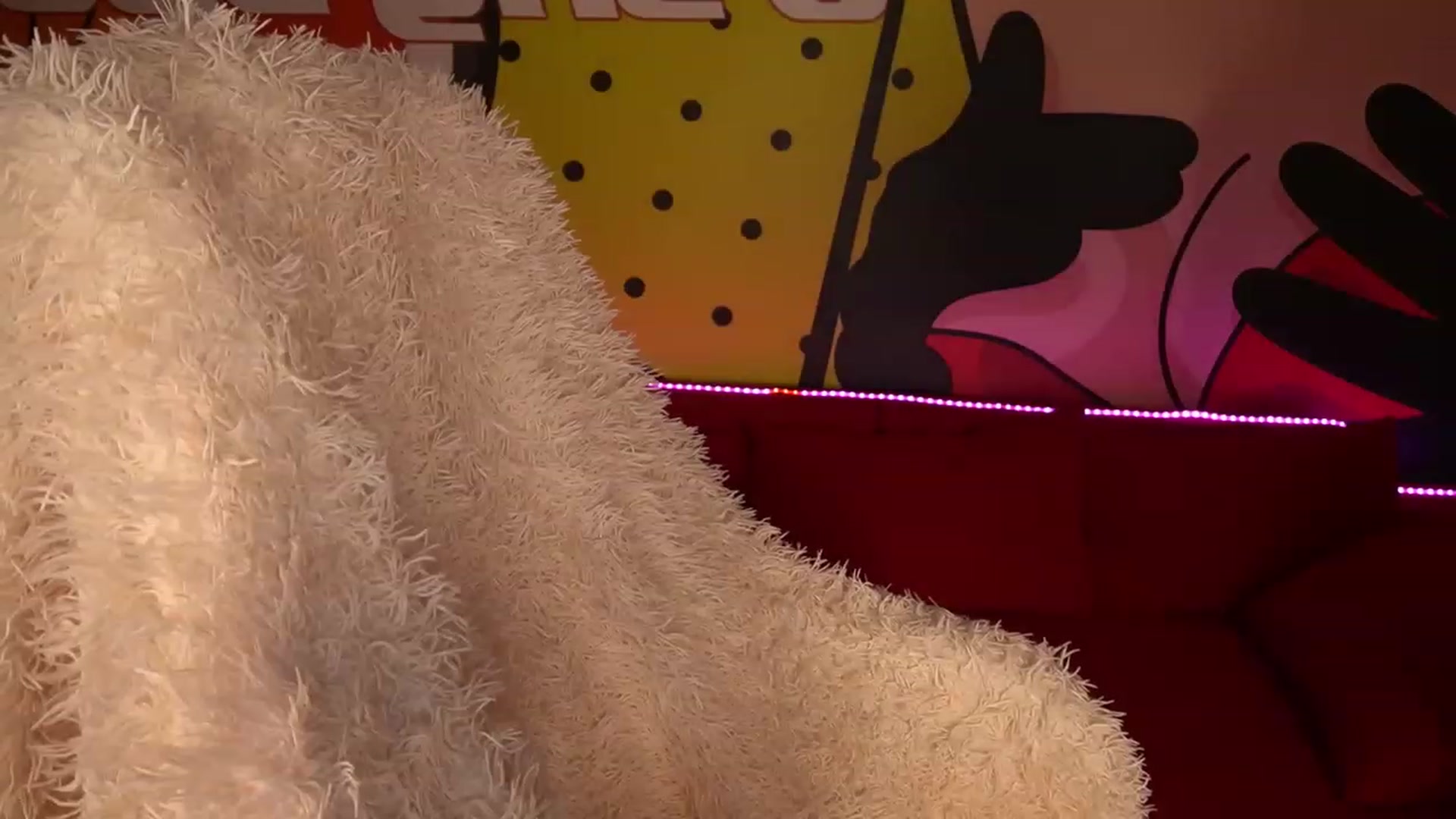 Gallery image thumbnail from LiaBrazzer's myfreecams stream on, 02/17/2023, 18:29 image 20 of 20