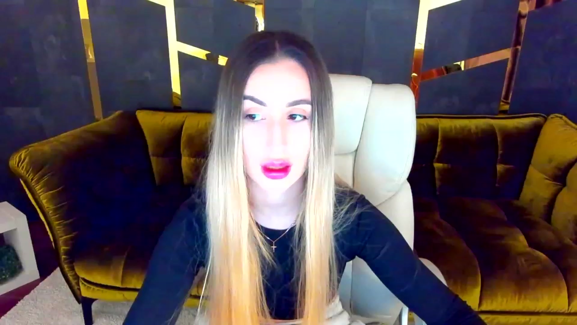 Gallery image thumbnail from LiaBrazzer's myfreecams stream on, 02/18/2023, 12:47 image 2 of 20