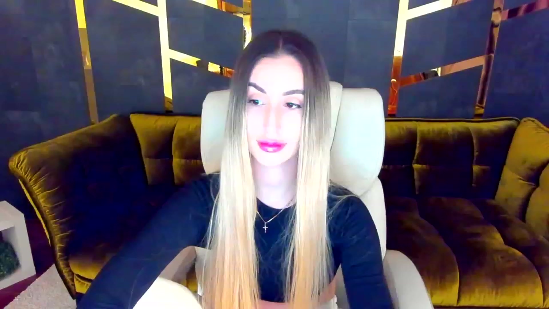 Gallery image thumbnail from LiaBrazzer's myfreecams stream on, 02/18/2023, 12:47 image 15 of 20