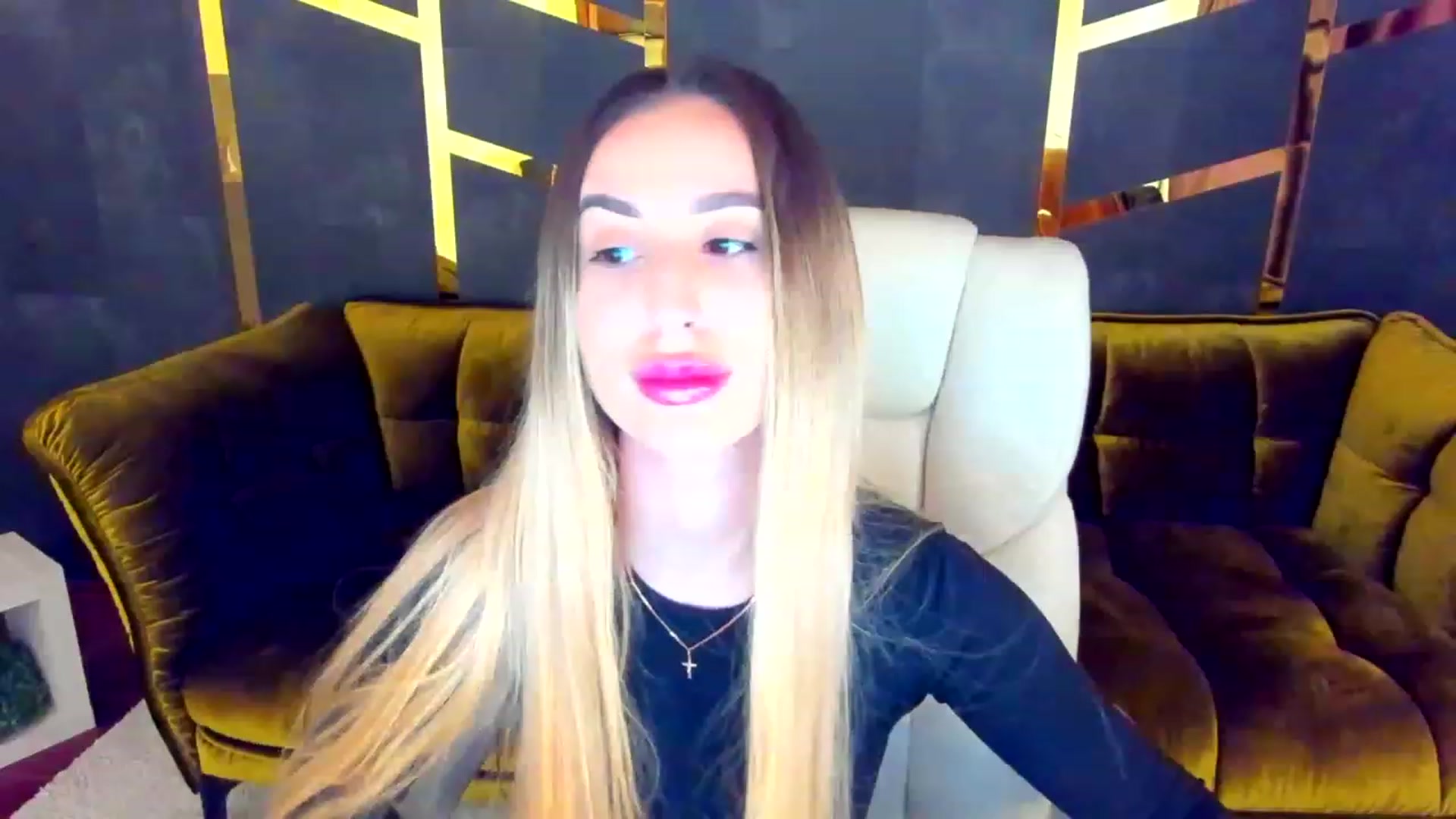 Gallery image thumbnail from LiaBrazzer's myfreecams stream on, 02/18/2023, 12:47 image 9 of 20