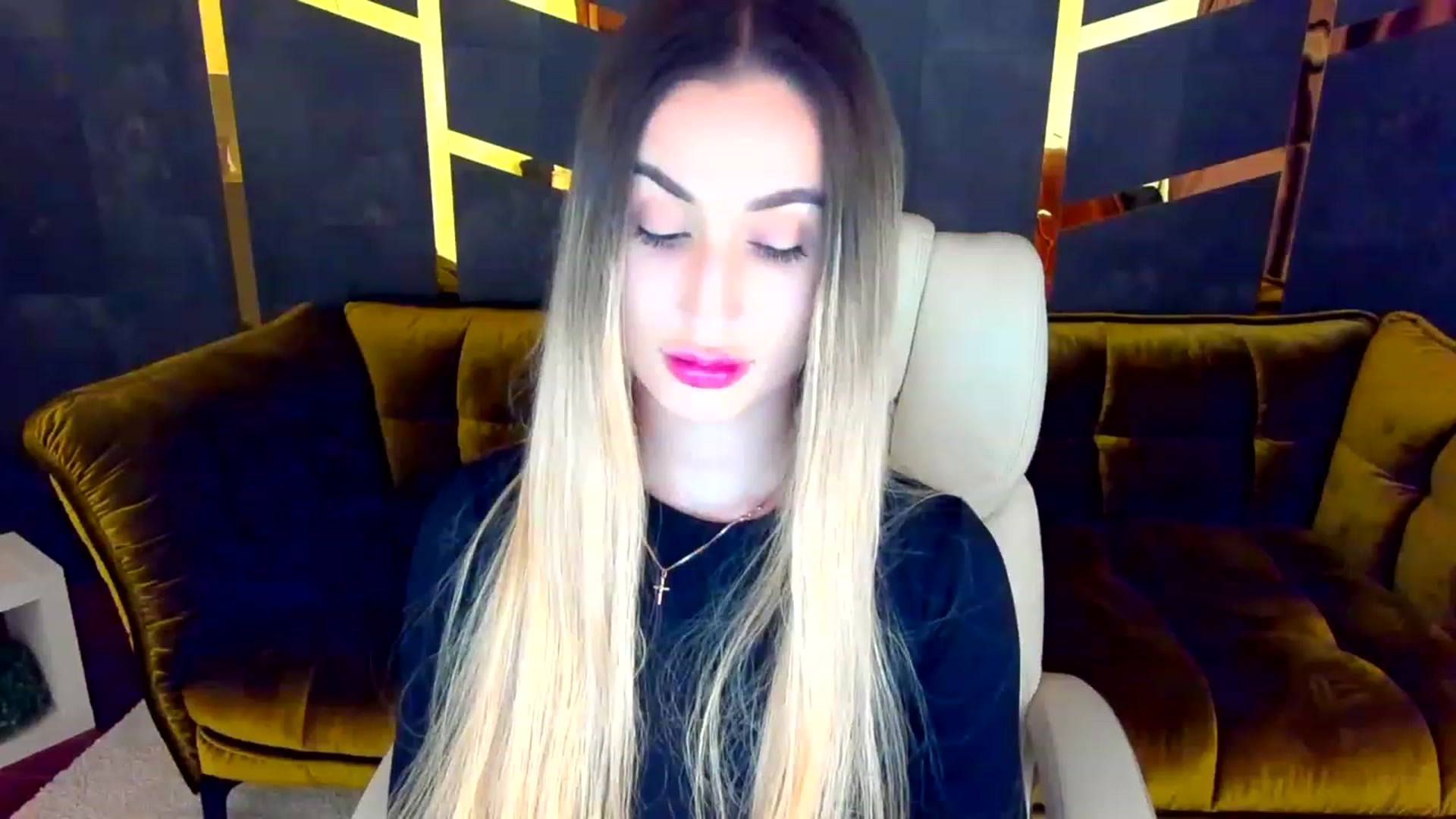 Gallery image thumbnail from LiaBrazzer's myfreecams stream on, 02/18/2023, 12:47 image 14 of 20