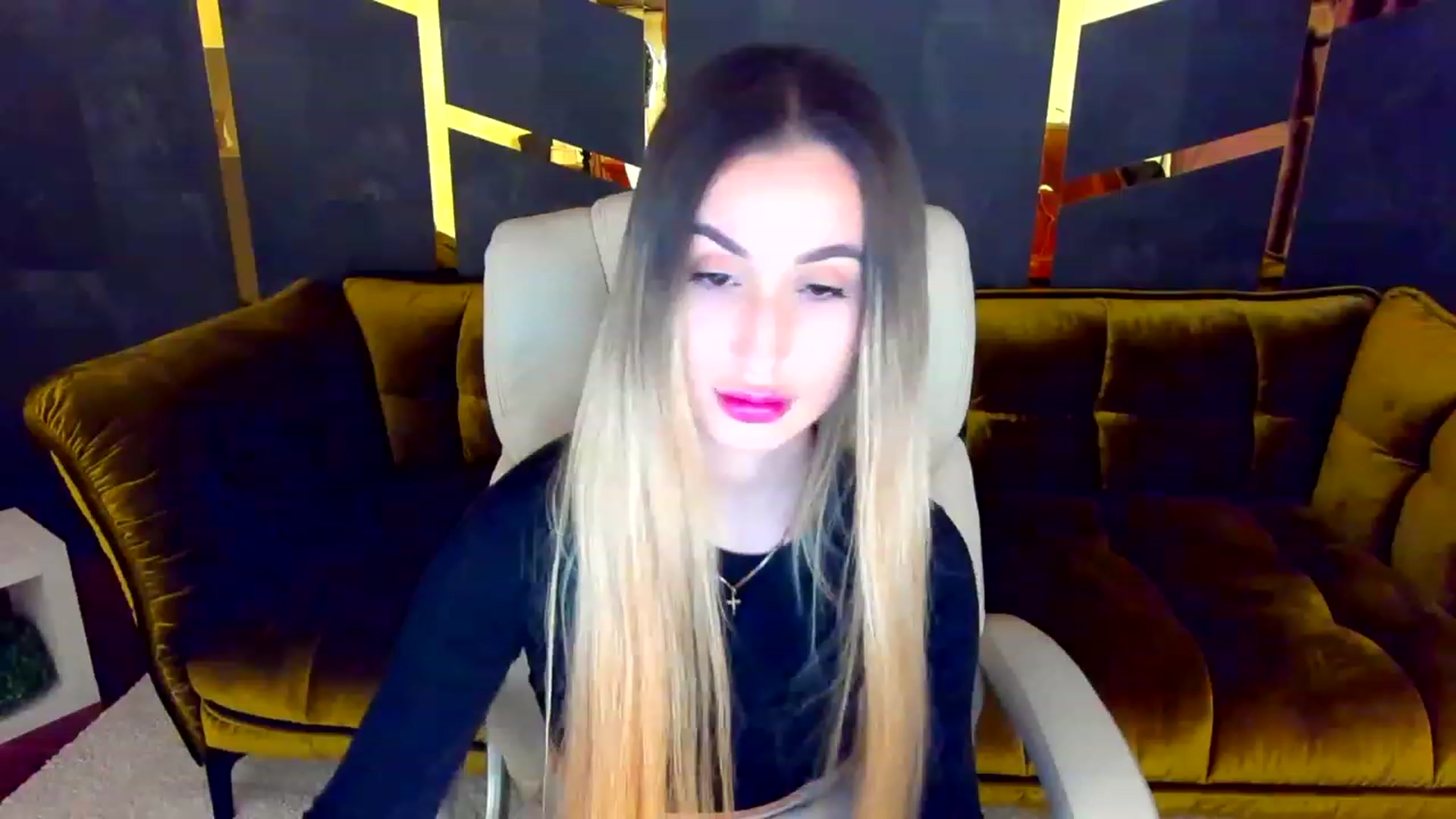 Gallery image thumbnail from LiaBrazzer's myfreecams stream on, 02/18/2023, 12:47 image 4 of 20