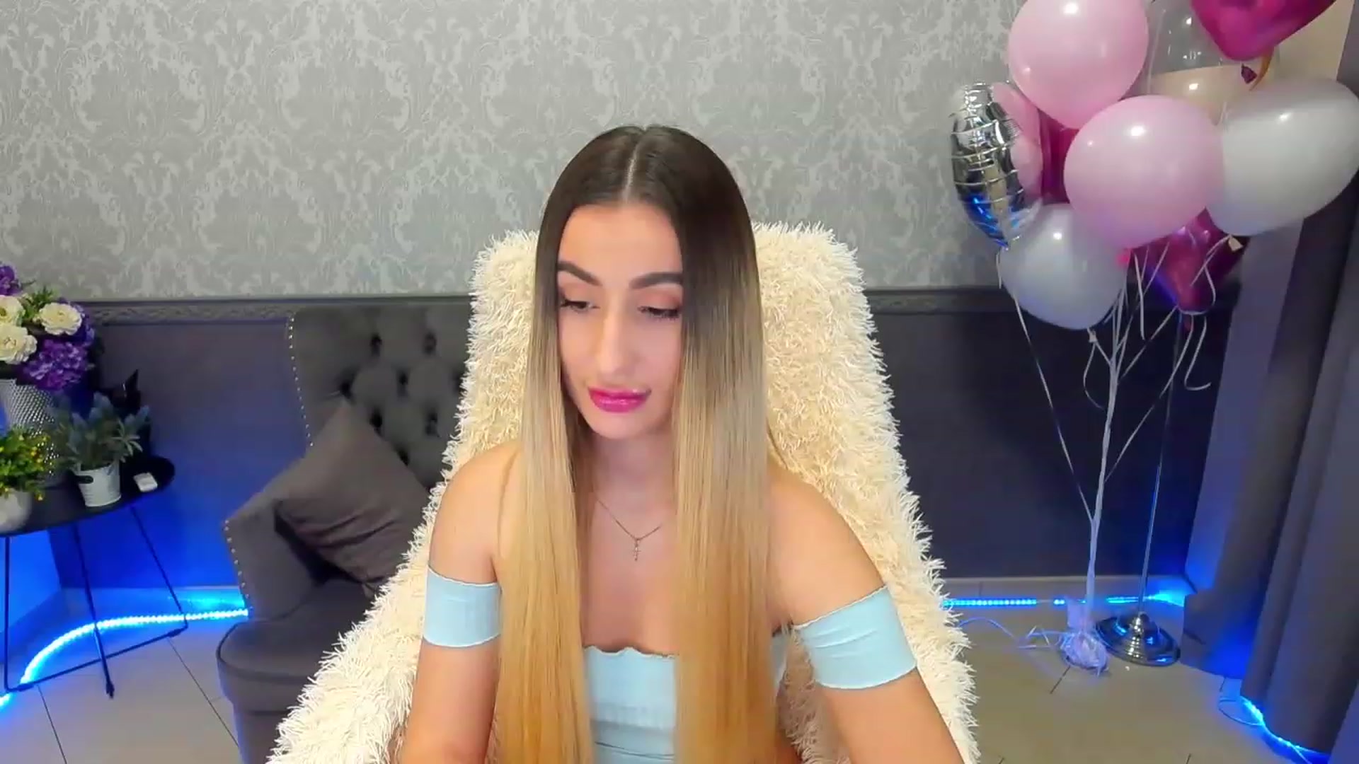 Gallery image thumbnail from LiaBrazzer's myfreecams stream on, 02/18/2023, 15:52 image 14 of 20