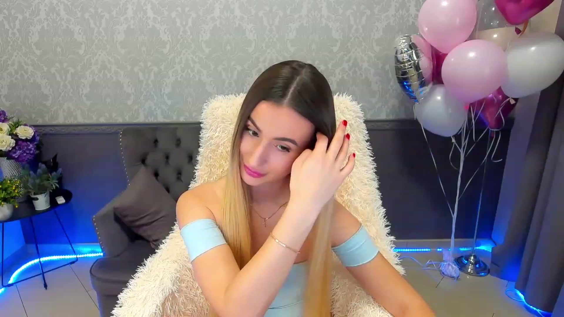 Gallery image thumbnail from LiaBrazzer's myfreecams stream on, 02/18/2023, 15:52 image 11 of 20
