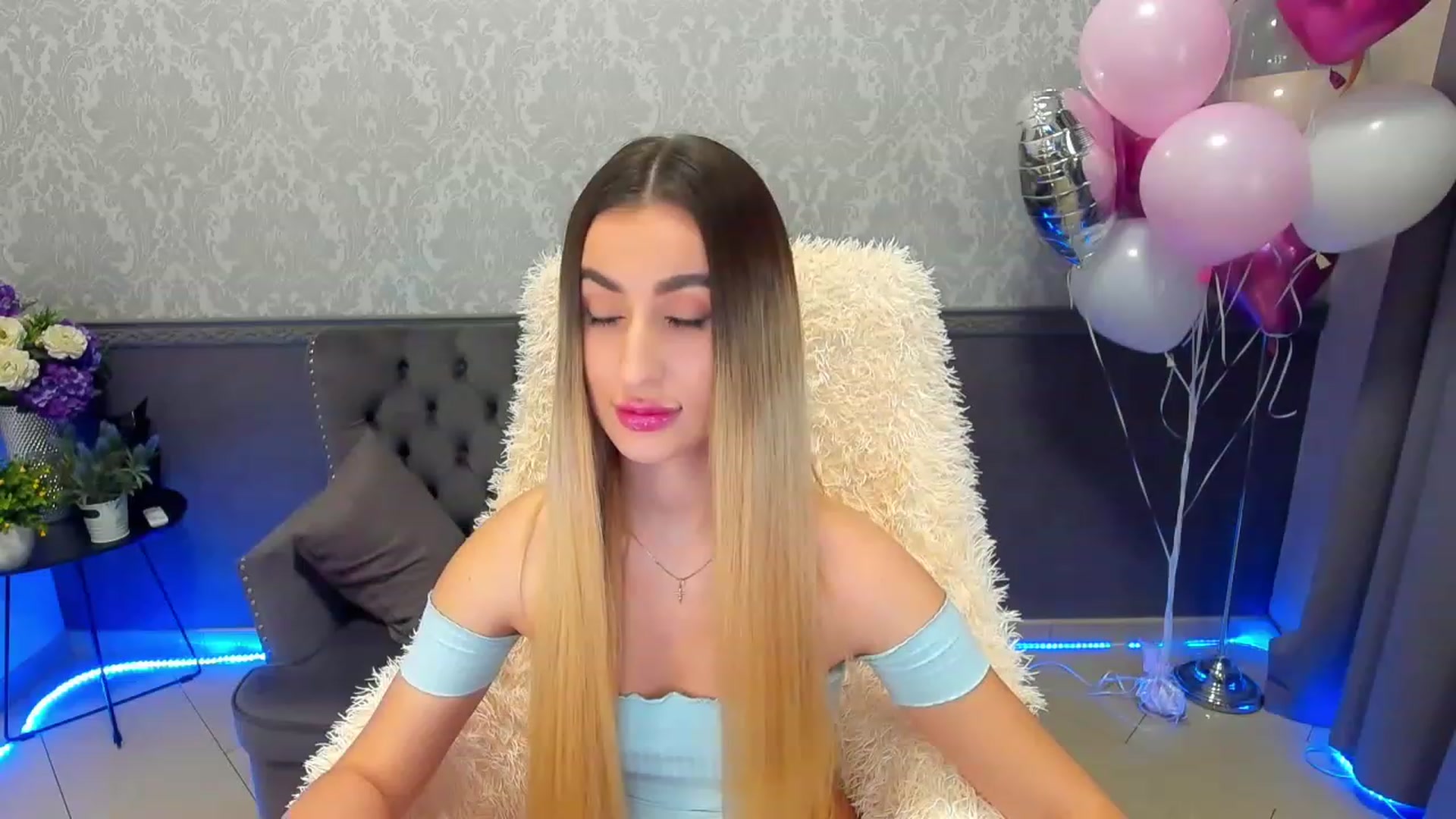 Gallery image thumbnail from LiaBrazzer's myfreecams stream on, 02/18/2023, 15:52 image 13 of 20