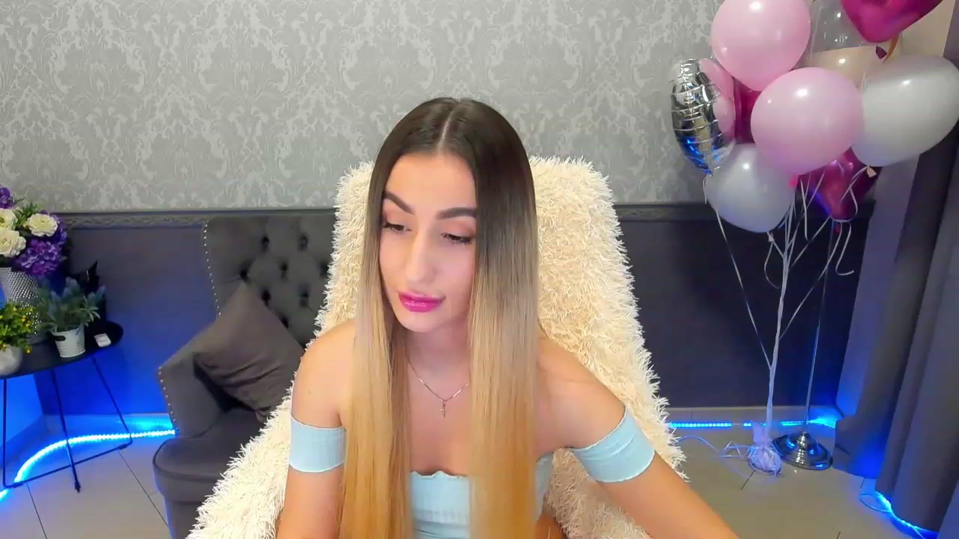 Gallery image thumbnail from LiaBrazzer's myfreecams stream on, 02/18/2023, 15:52 image 9 of 20