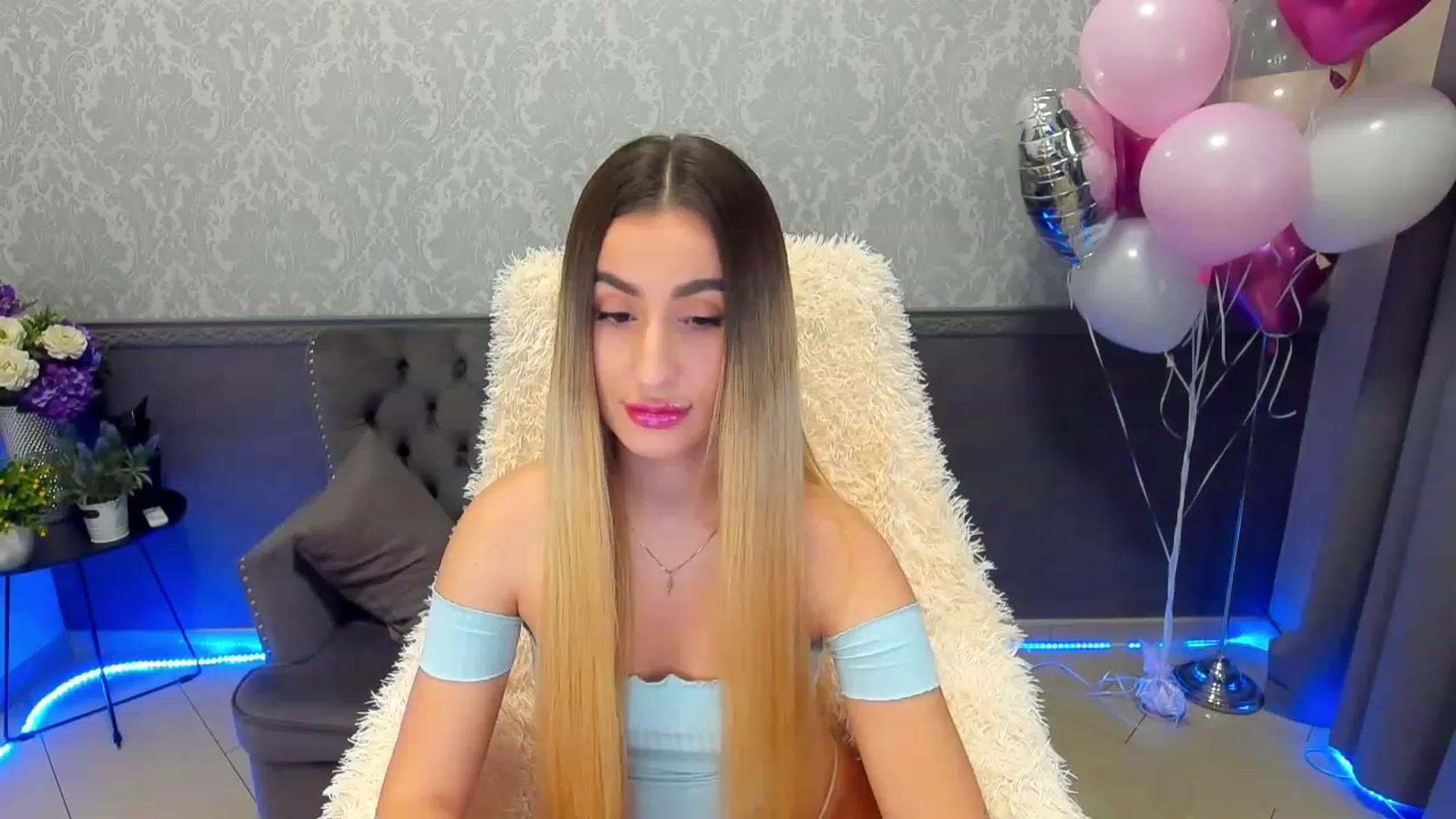 Gallery image thumbnail from LiaBrazzer's myfreecams stream on, 02/18/2023, 15:52 image 5 of 20