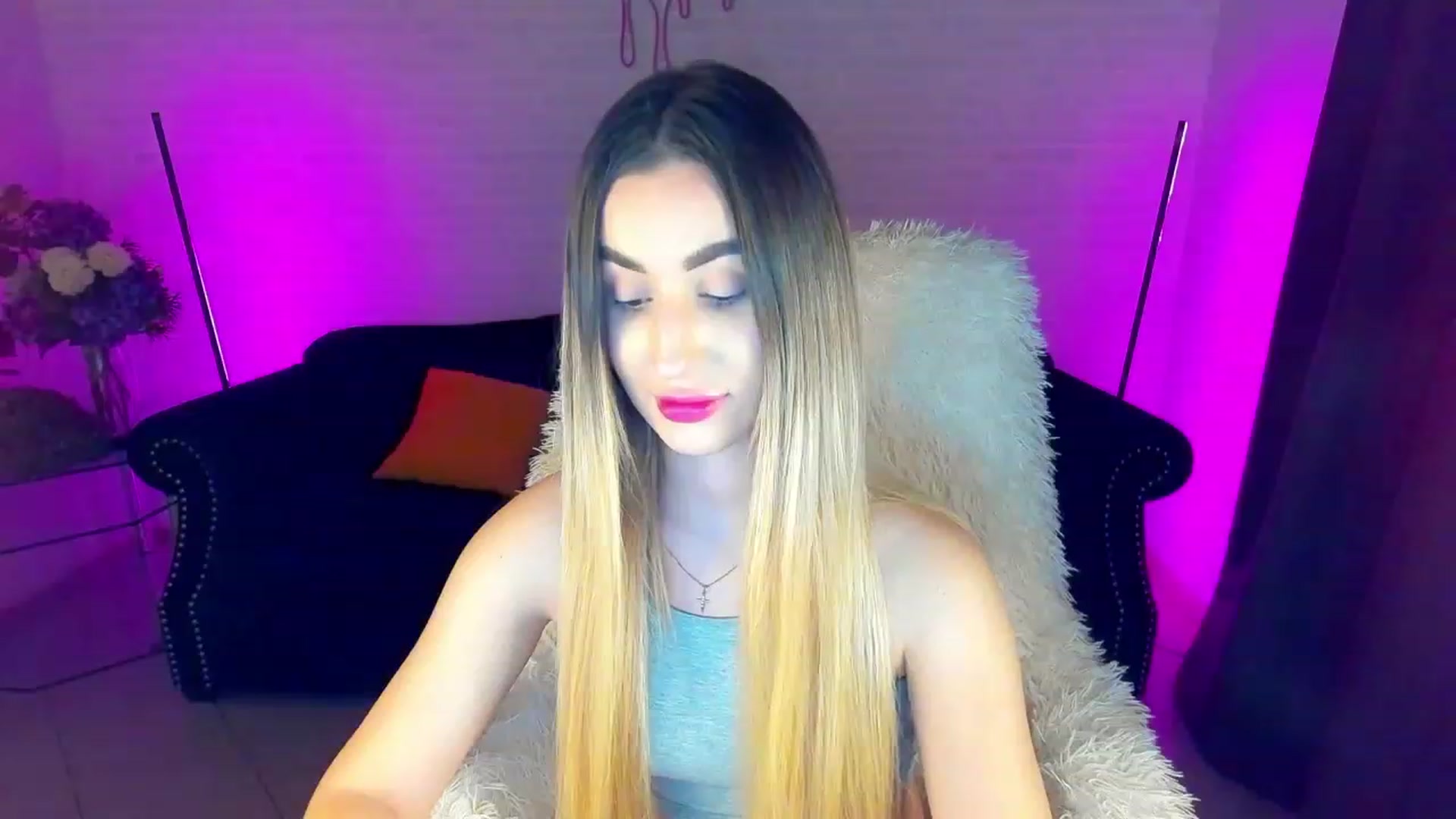 Gallery image thumbnail from LiaBrazzer's myfreecams stream on, 03/19/2023, 15:17 image 20 of 20