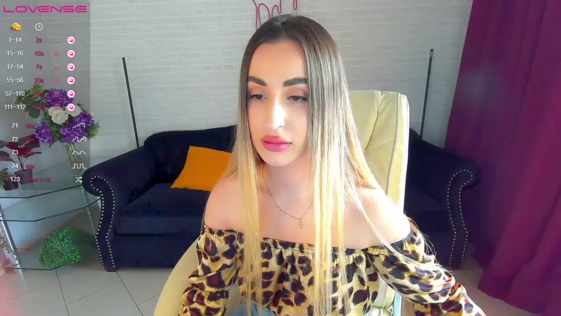 Gallery image thumbnail from LiaBrazzer's myfreecams stream on, 03/20/2023, 15:03 image 9 of 20