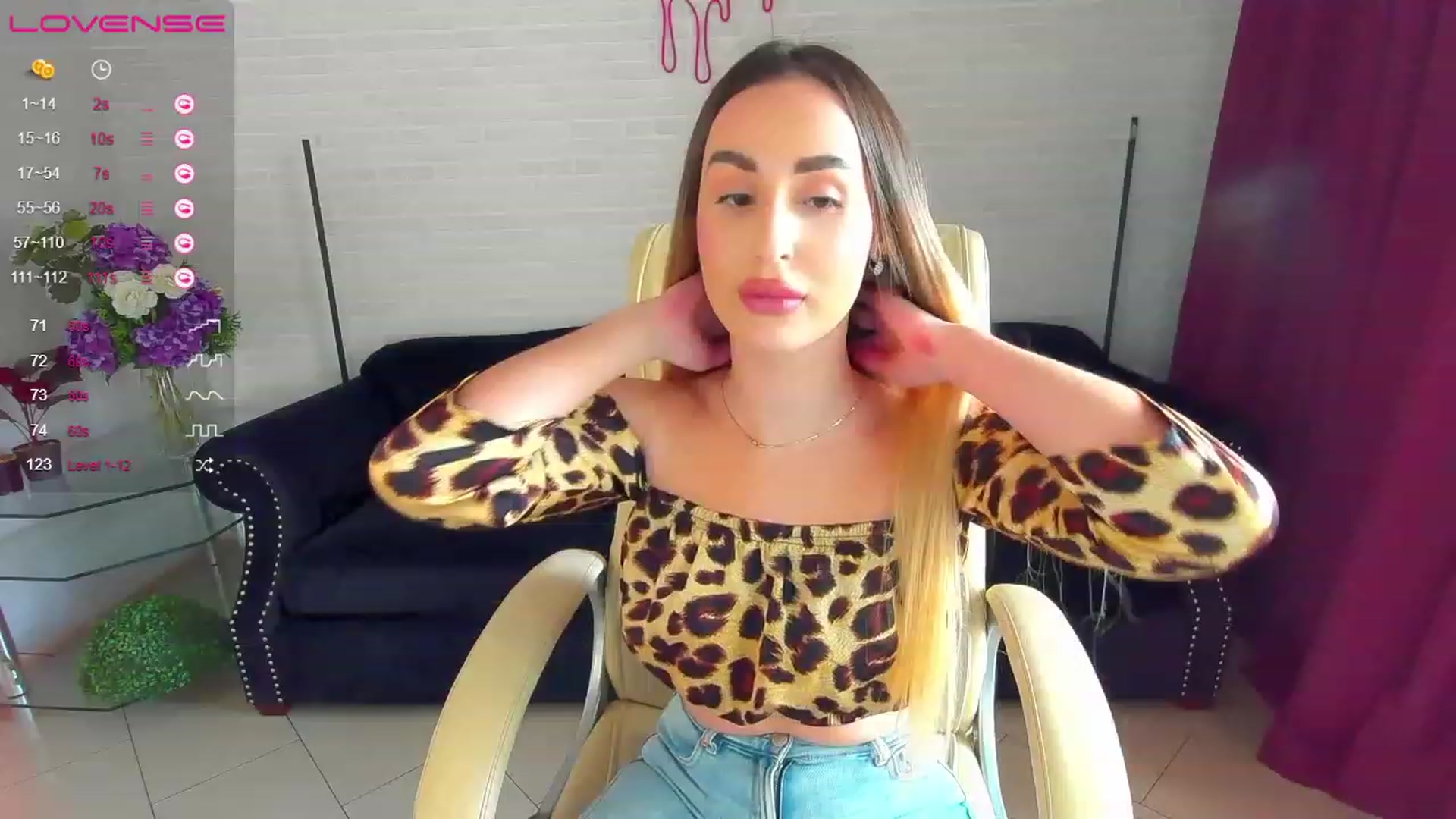 Gallery image thumbnail from LiaBrazzer's myfreecams stream on, 03/20/2023, 15:03 image 7 of 20