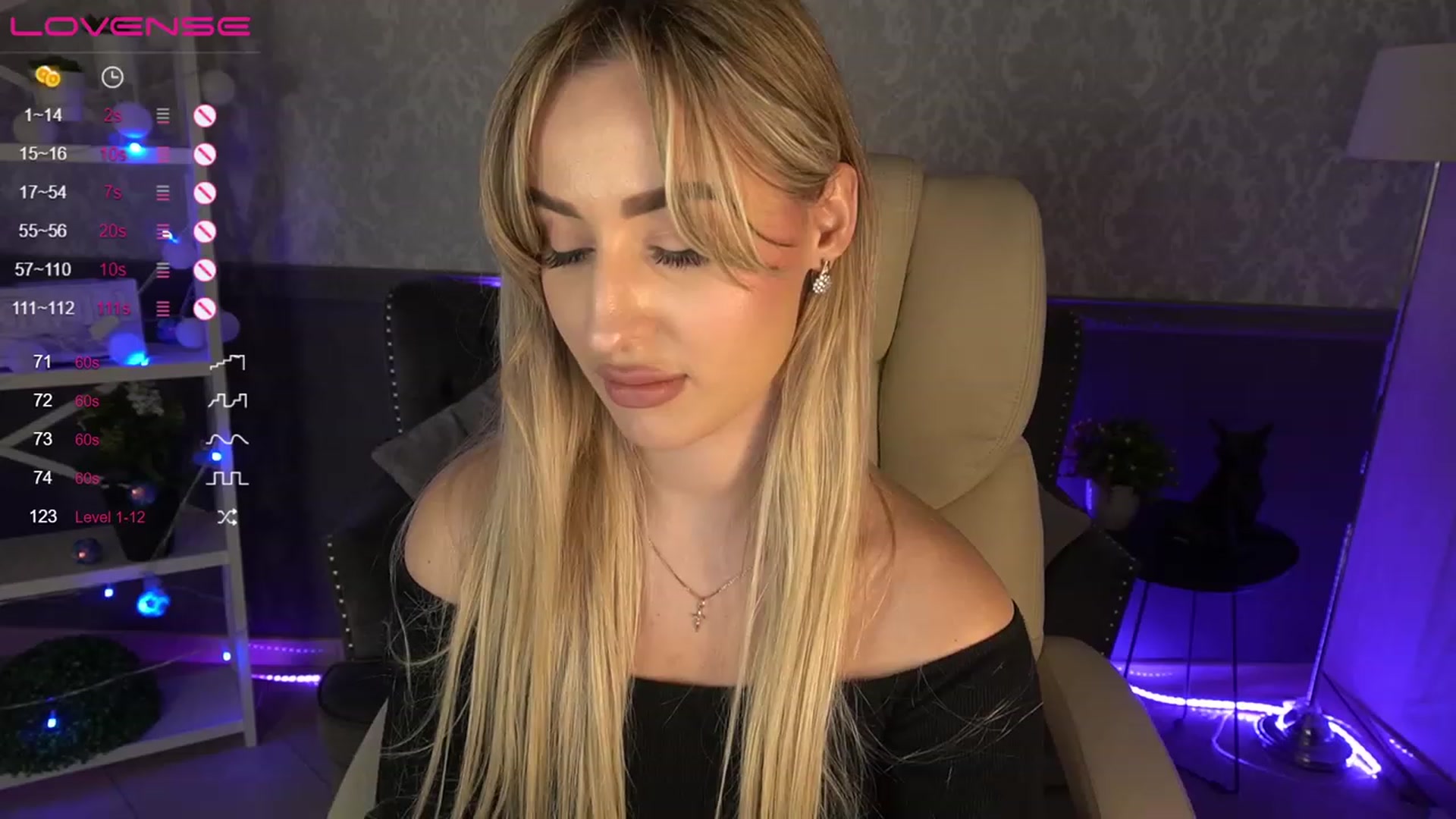 Gallery image thumbnail from LiaBrazzer's myfreecams stream on, 04/19/2023, 14:37 image 10 of 20