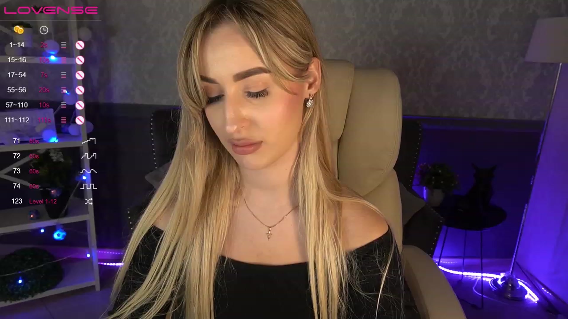 Gallery image thumbnail from LiaBrazzer's myfreecams stream on, 04/19/2023, 14:37 image 13 of 20