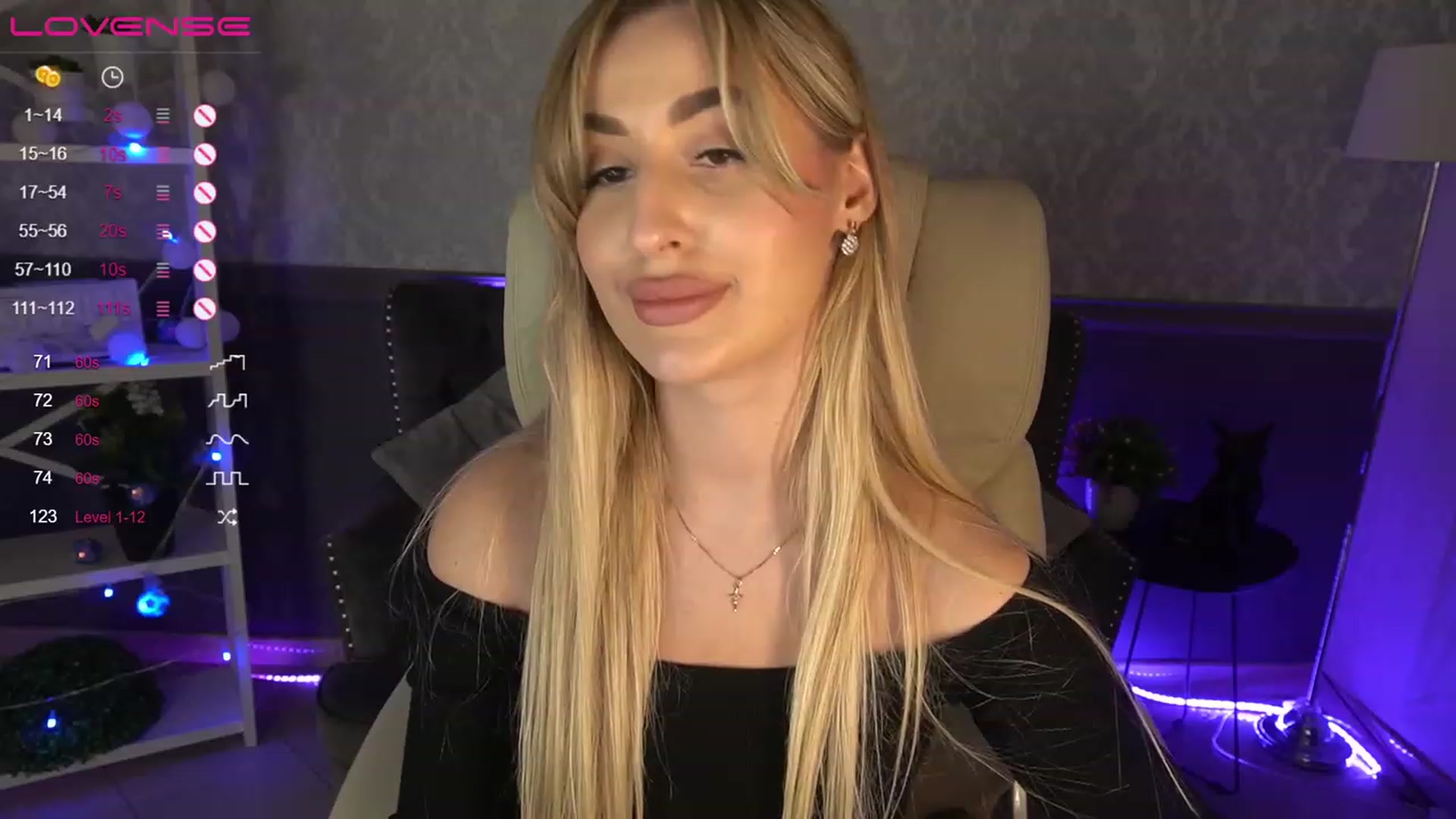 Gallery image thumbnail from LiaBrazzer's myfreecams stream on, 04/19/2023, 14:37 image 15 of 20