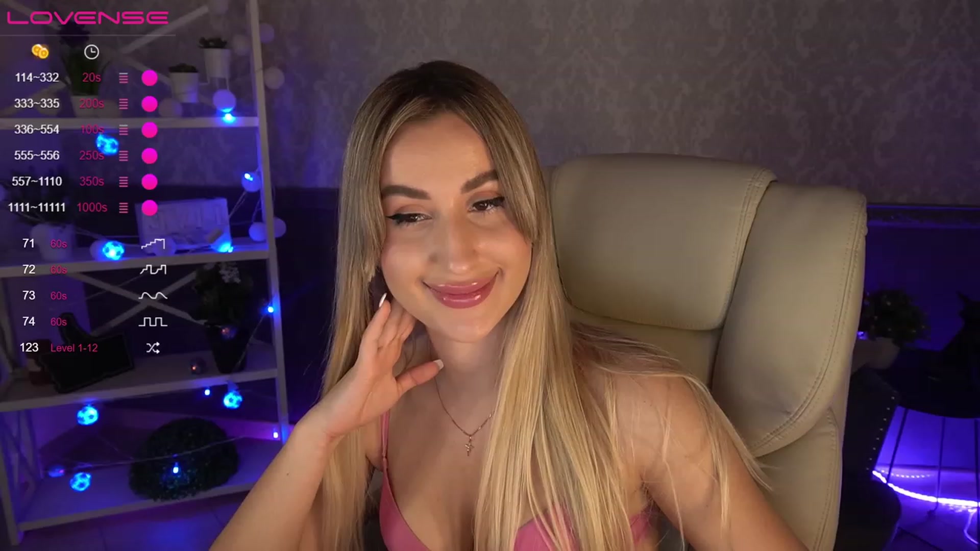 Gallery image thumbnail from LiaBrazzer's myfreecams stream on, 04/20/2023, 17:57 image 13 of 20