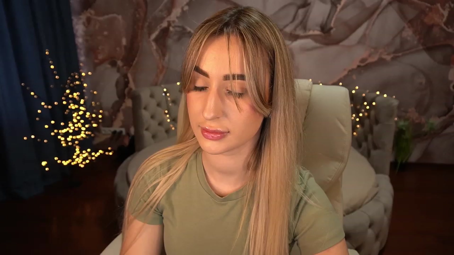 Gallery image thumbnail from LiaBrazzer's myfreecams stream on, 04/22/2023, 12:17 image 5 of 20