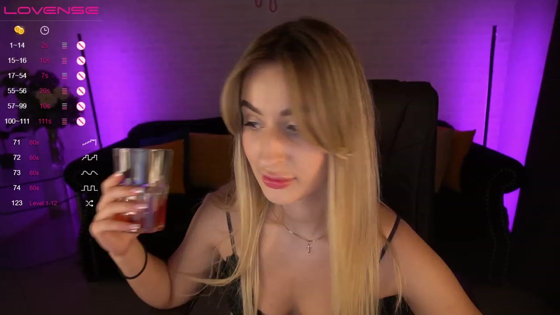 Gallery image thumbnail from LiaBrazzer's myfreecams stream on, 04/23/2023, 16:21 image 17 of 20