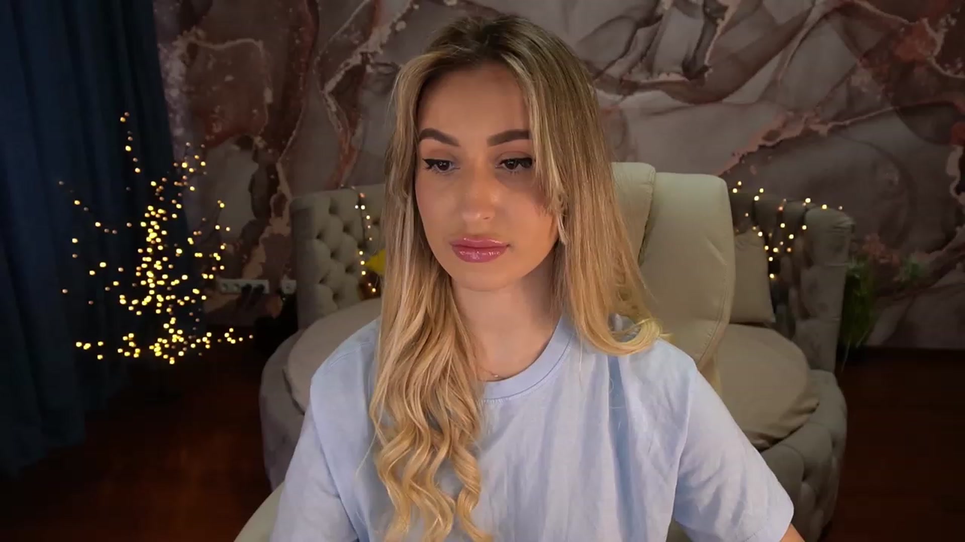 Gallery image thumbnail from LiaBrazzer's myfreecams stream on, 04/26/2023, 13:31 image 3 of 20