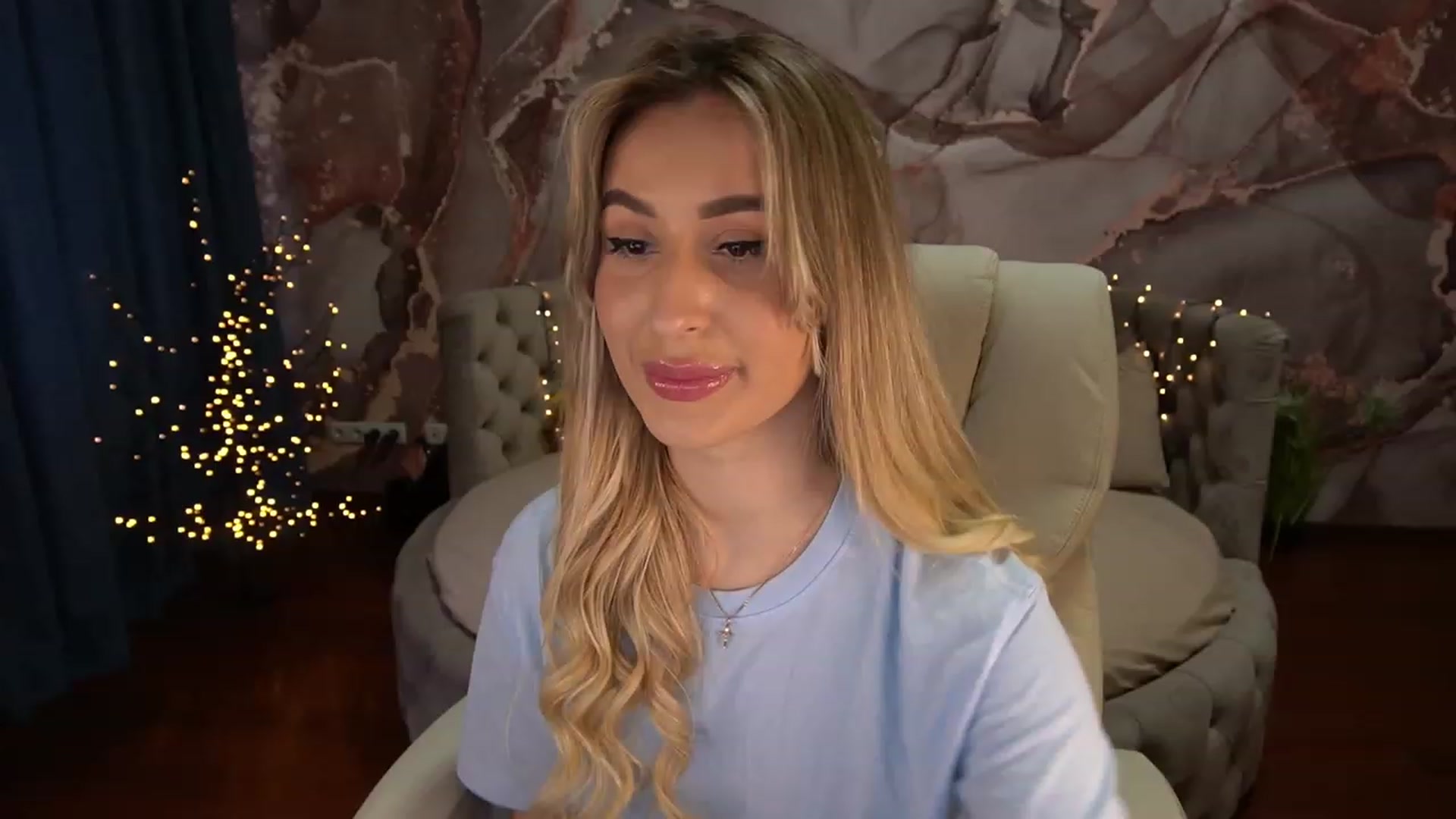 Gallery image thumbnail from LiaBrazzer's myfreecams stream on, 04/26/2023, 13:31 image 5 of 20