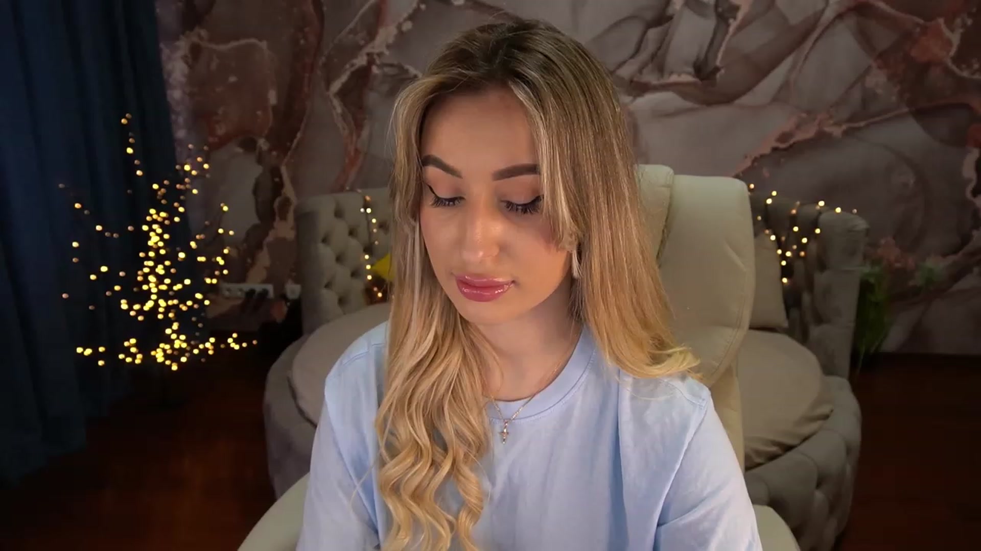 Gallery image thumbnail from LiaBrazzer's myfreecams stream on, 04/26/2023, 13:31 image 4 of 20