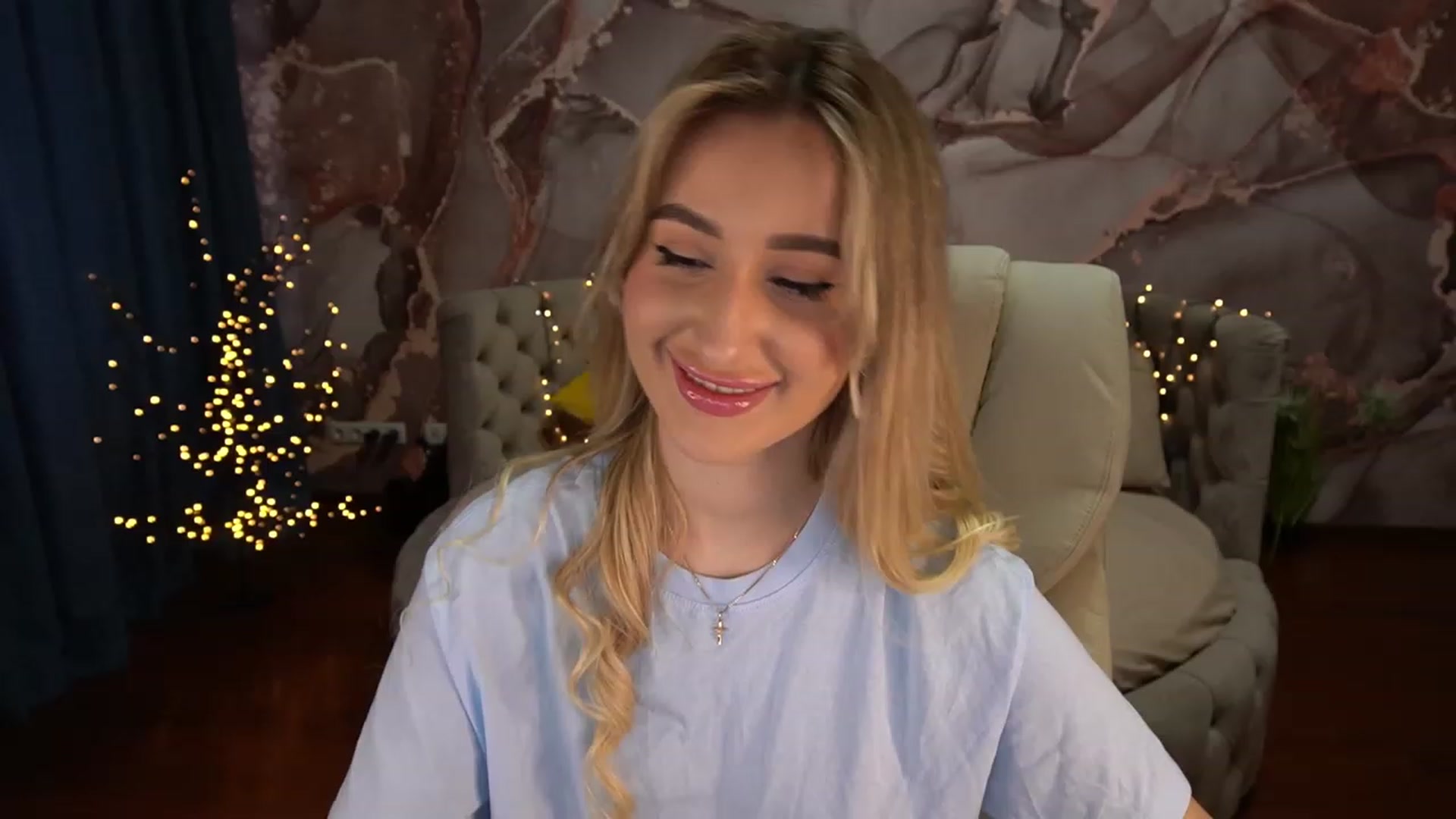 Gallery image thumbnail from LiaBrazzer's myfreecams stream on, 04/26/2023, 13:31 image 7 of 20