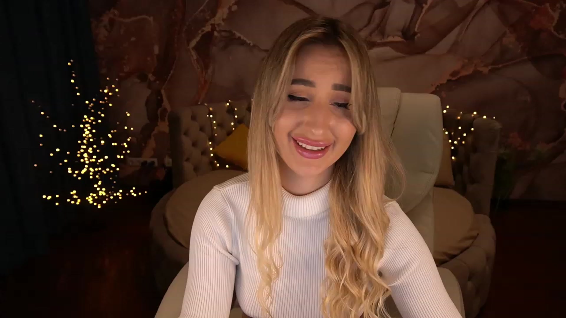 Gallery image thumbnail from LiaBrazzer's myfreecams stream on, 04/26/2023, 18:59 image 2 of 20