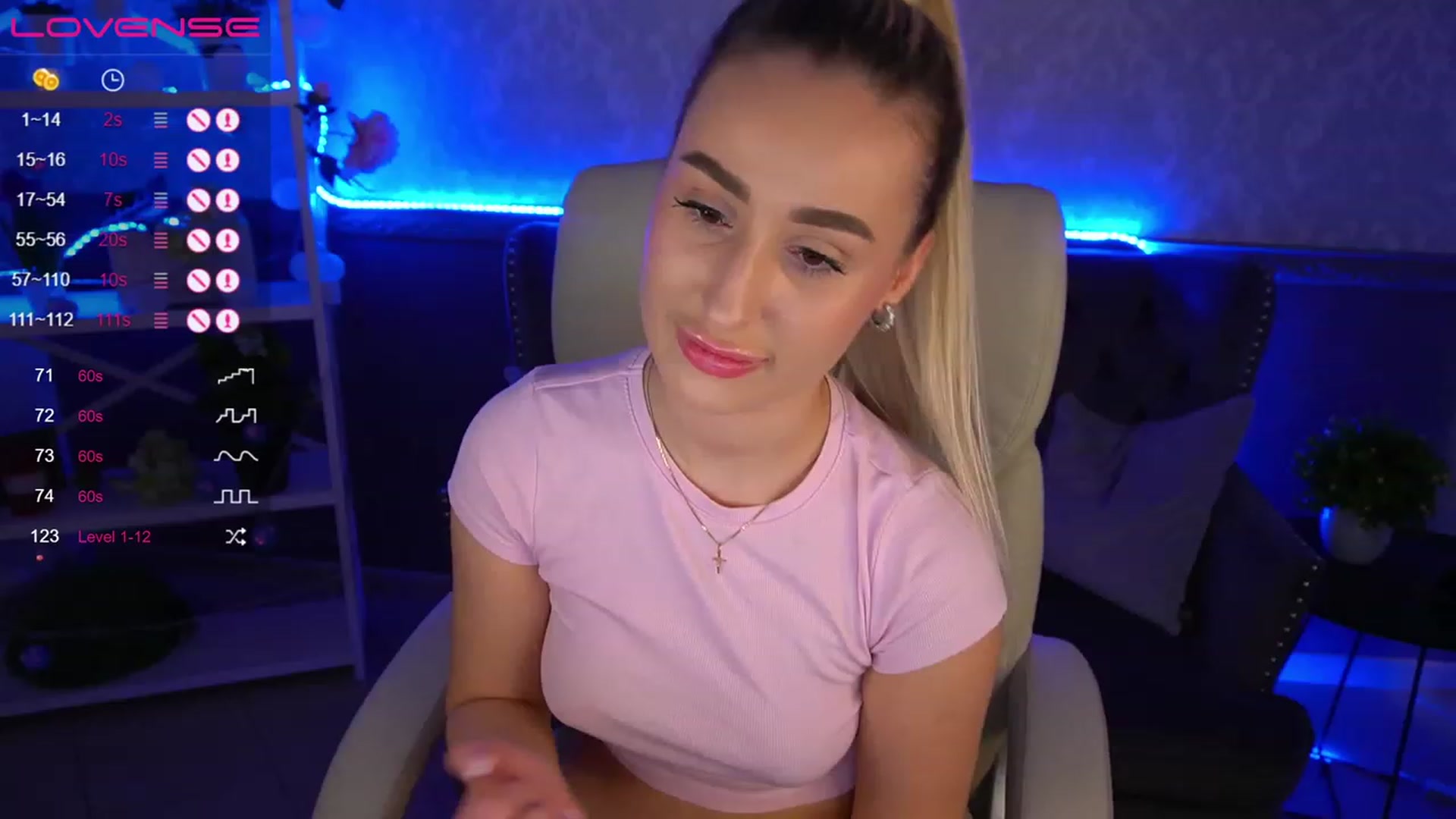 Gallery image thumbnail from LiaBrazzer's myfreecams stream on, 05/03/2023, 14:35 image 14 of 20