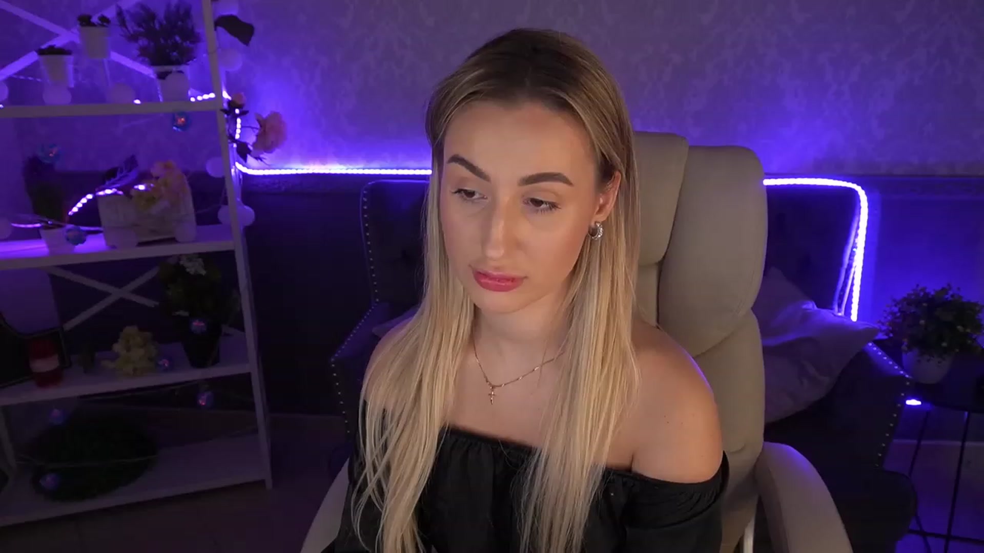 Gallery image thumbnail from LiaBrazzer's myfreecams stream on, 05/14/2023, 15:12 image 20 of 20