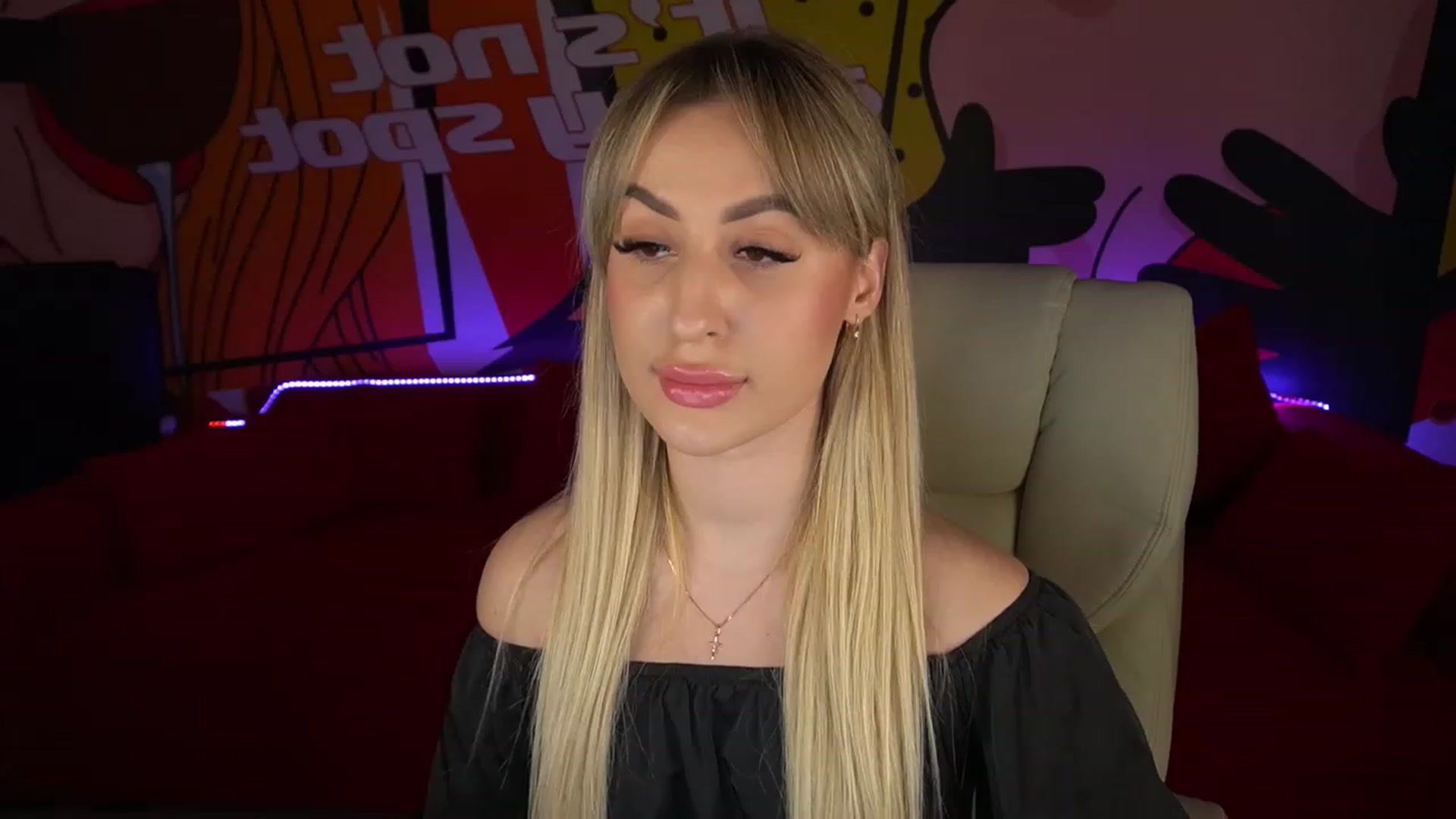 Gallery image thumbnail from LiaBrazzer's myfreecams stream on, 05/18/2023, 15:06 image 2 of 20