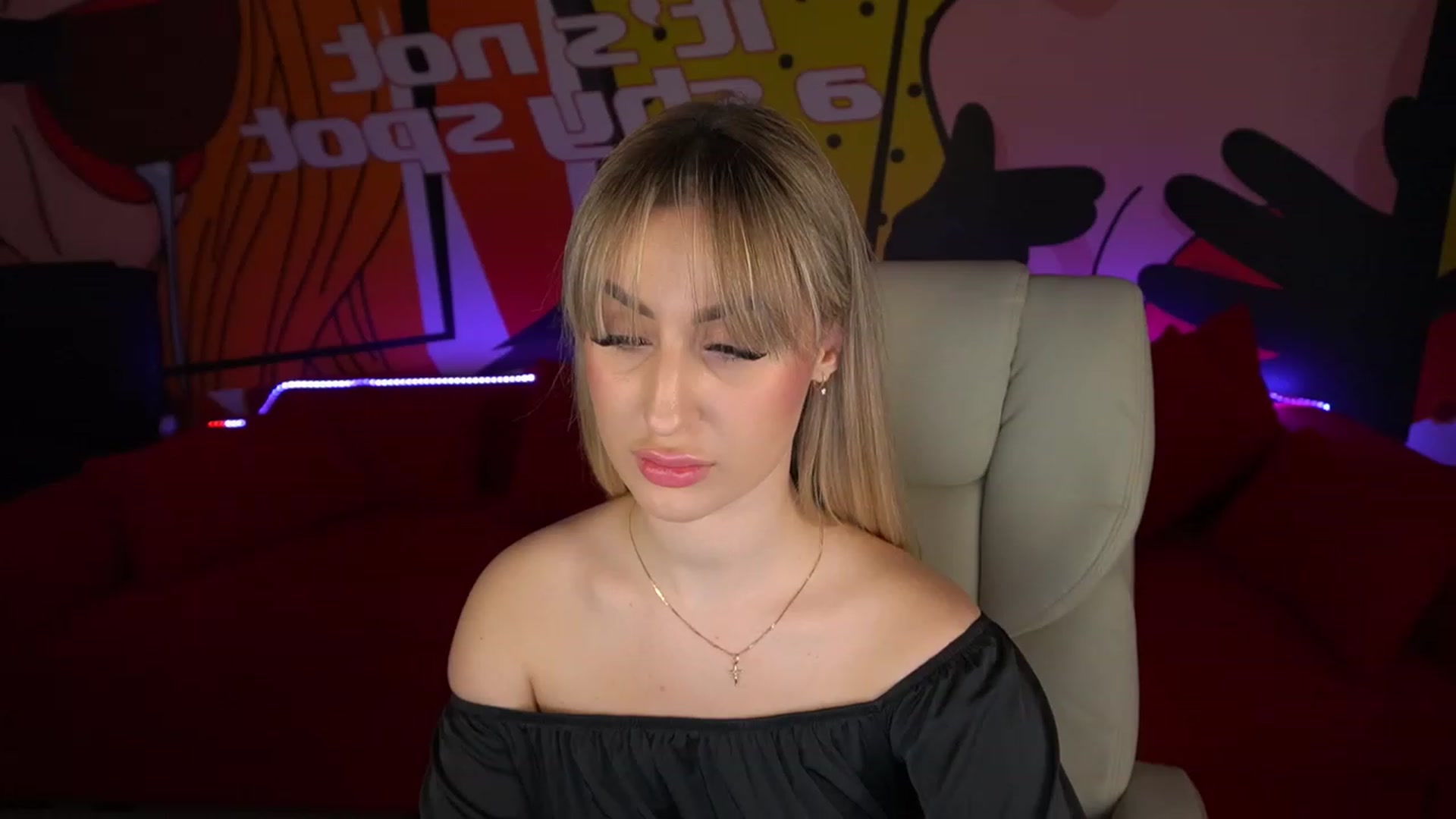 Gallery image thumbnail from LiaBrazzer's myfreecams stream on, 05/18/2023, 15:06 image 11 of 20